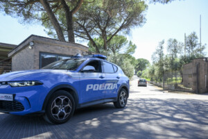 road accidents collision with steering wheel kills police officer in naples area