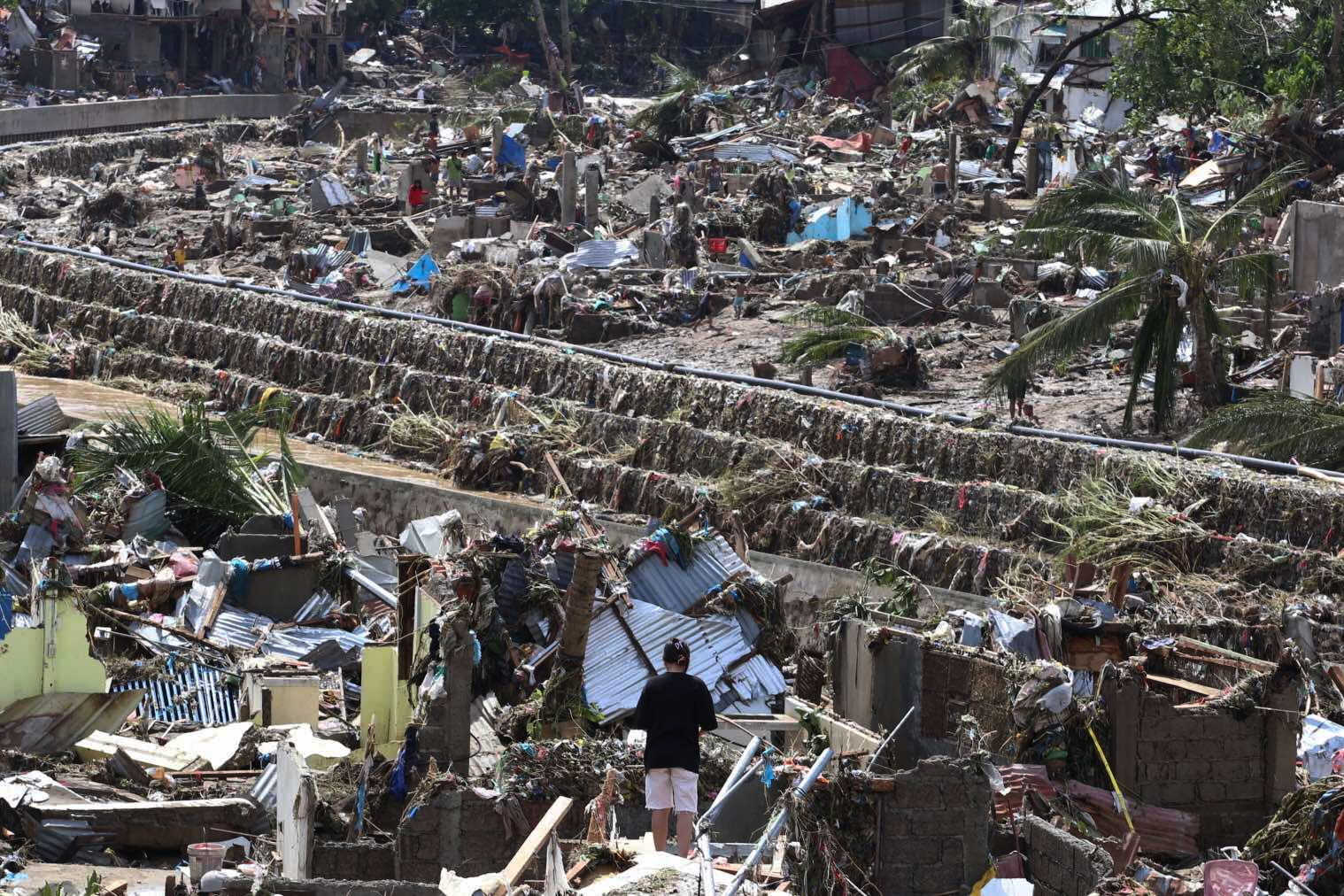 philippines state of emergency declared for typhoon kalmaegi at least 114 dead 127 missing