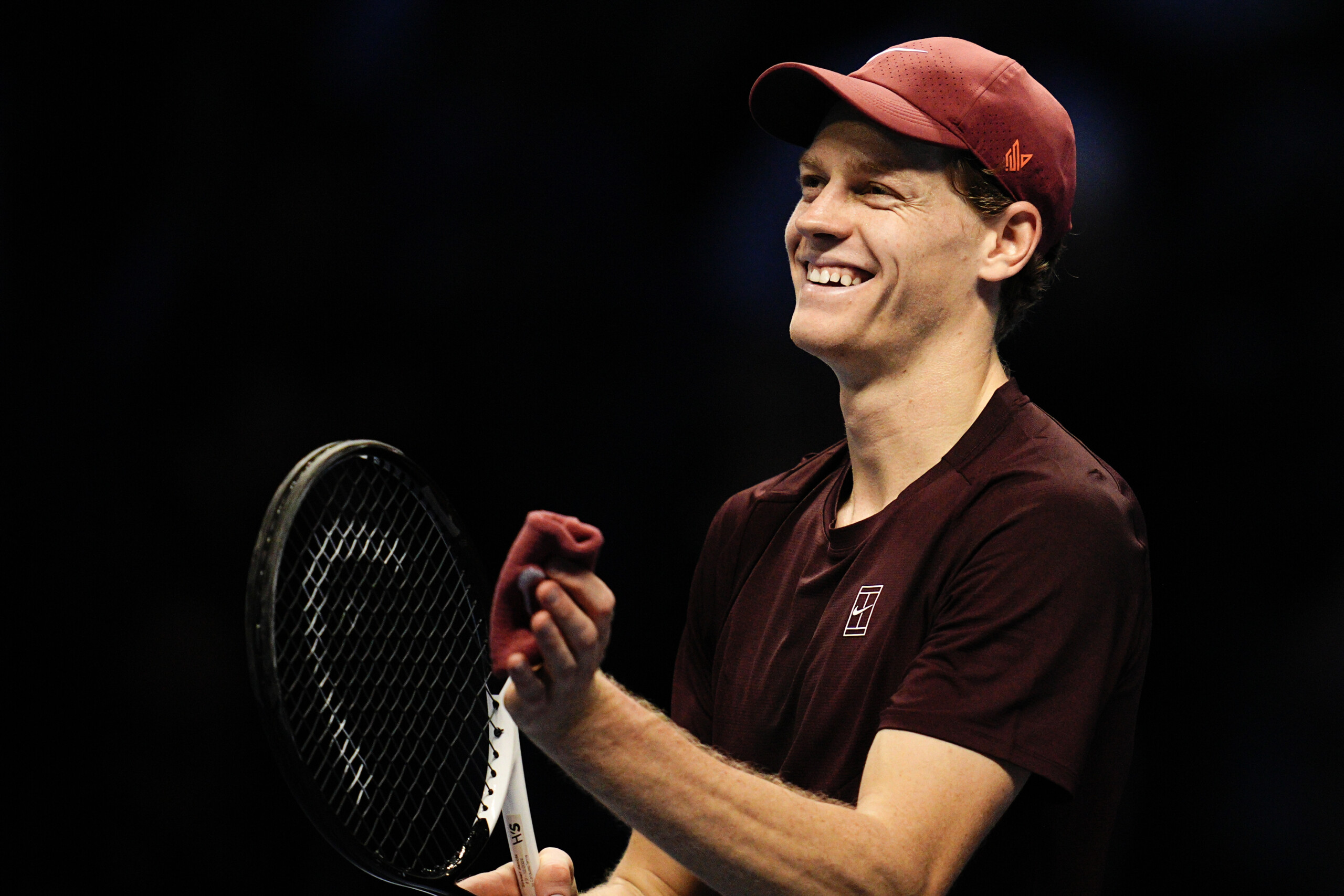 atp finals sinner wins his opening match auger aliassime defeated in two sets scaled