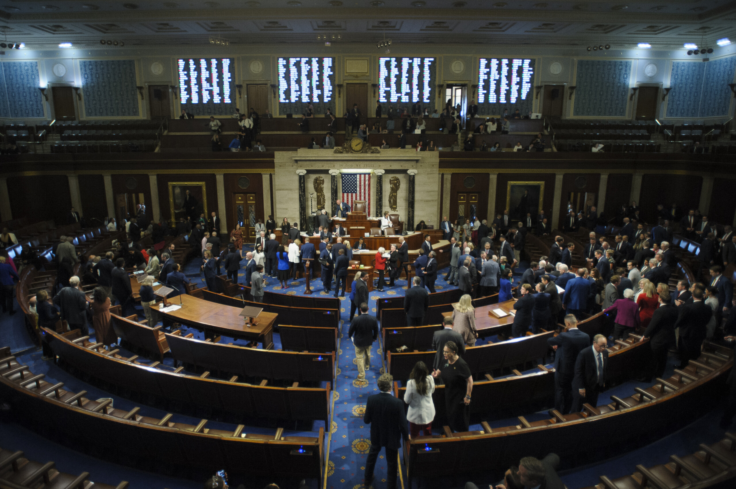 us senate reaches agreement to end government shutdown scaled