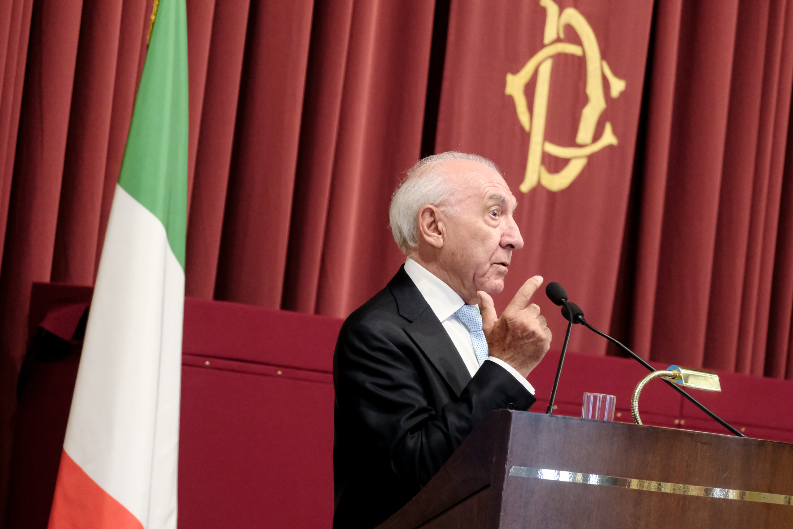 privacy data protection authority president the board will not resign decisions made in full independence scaled