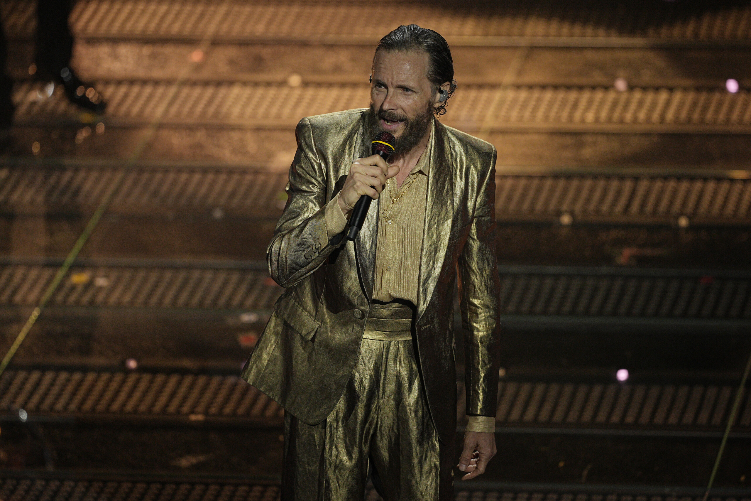 Jovanotti : « Moi, directeur artistique de Sanremo ? Oui, mais uniquement avec Fiorello. » 1 jovanotti moi directeur artistique de sanremo oui mais uniquement avec fiorello scaled