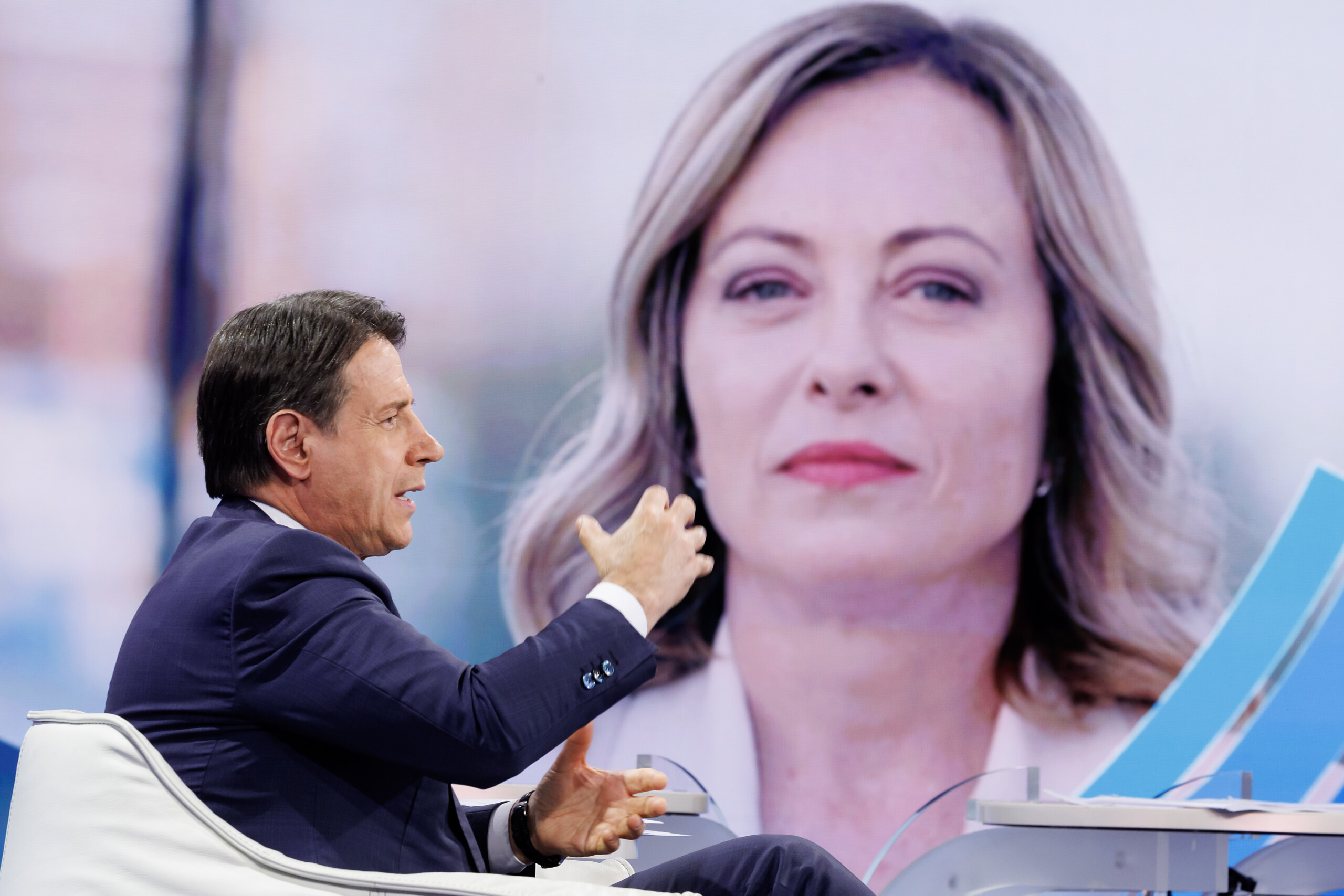 Budget, Conte: ‘Government invests in weapons and cuts fall on regions and municipalities’ 1 budget conte government invests in weapons and cuts fall on regions and municipalities scaled