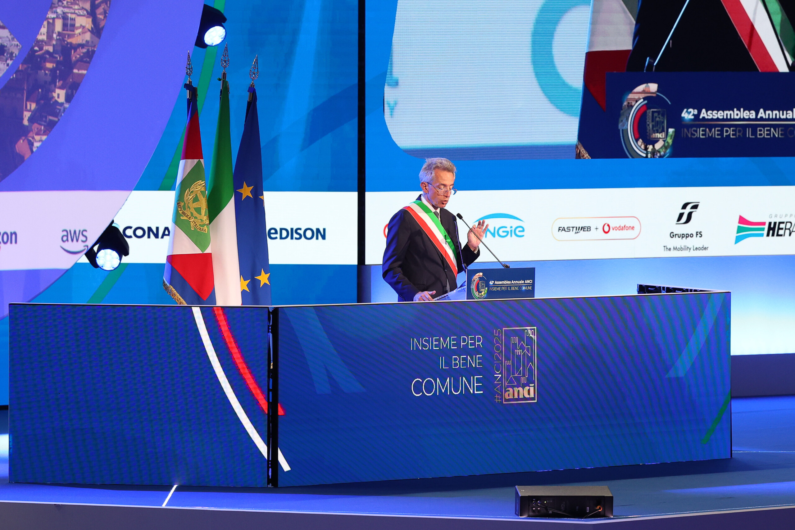 budget manfredi municipalities in difficulty without teachers and police officers the government must listen to us scaled