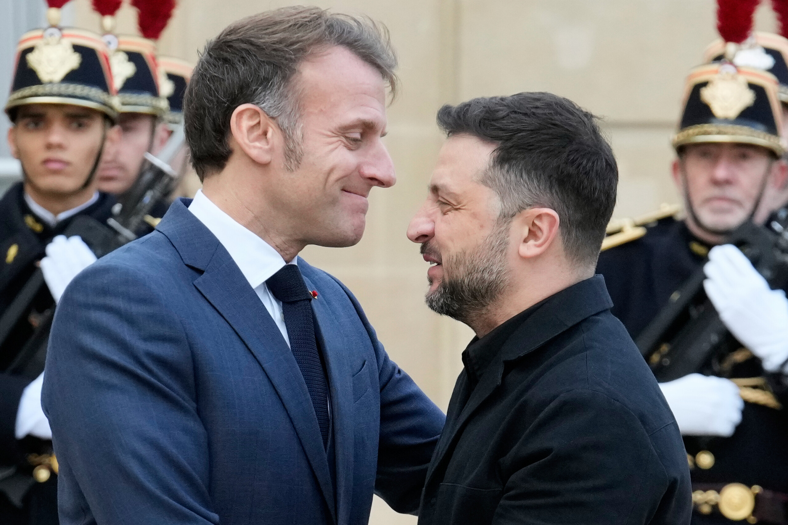 Ukraine, Macron: ‘Everything is ready for peace, only Russia continues the war’ 1 ukraine macron everything is ready for peace only russia continues the war scaled
