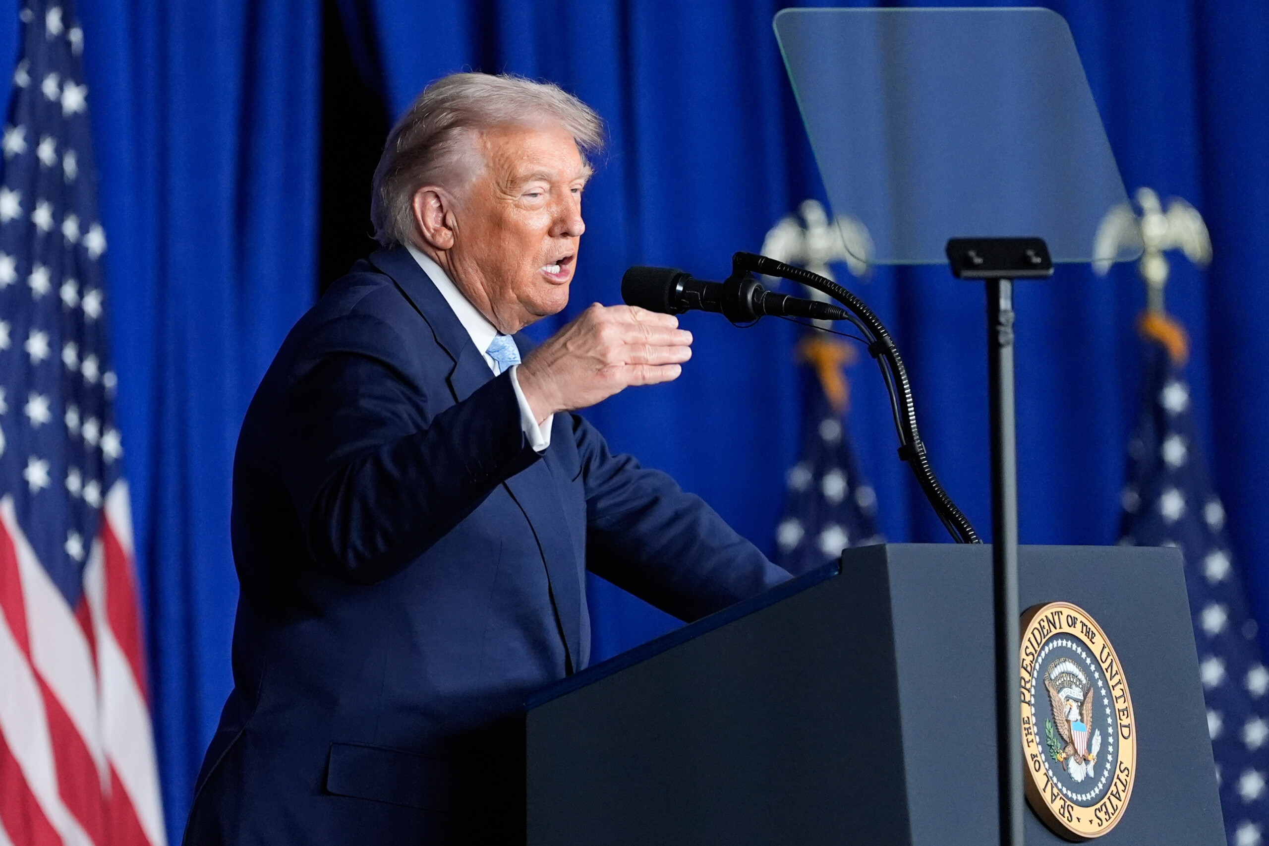 USA, Trump insults a journalist: ‘Shut up, fatso’ 1 usa trump insults a journalist shut up fatso scaled