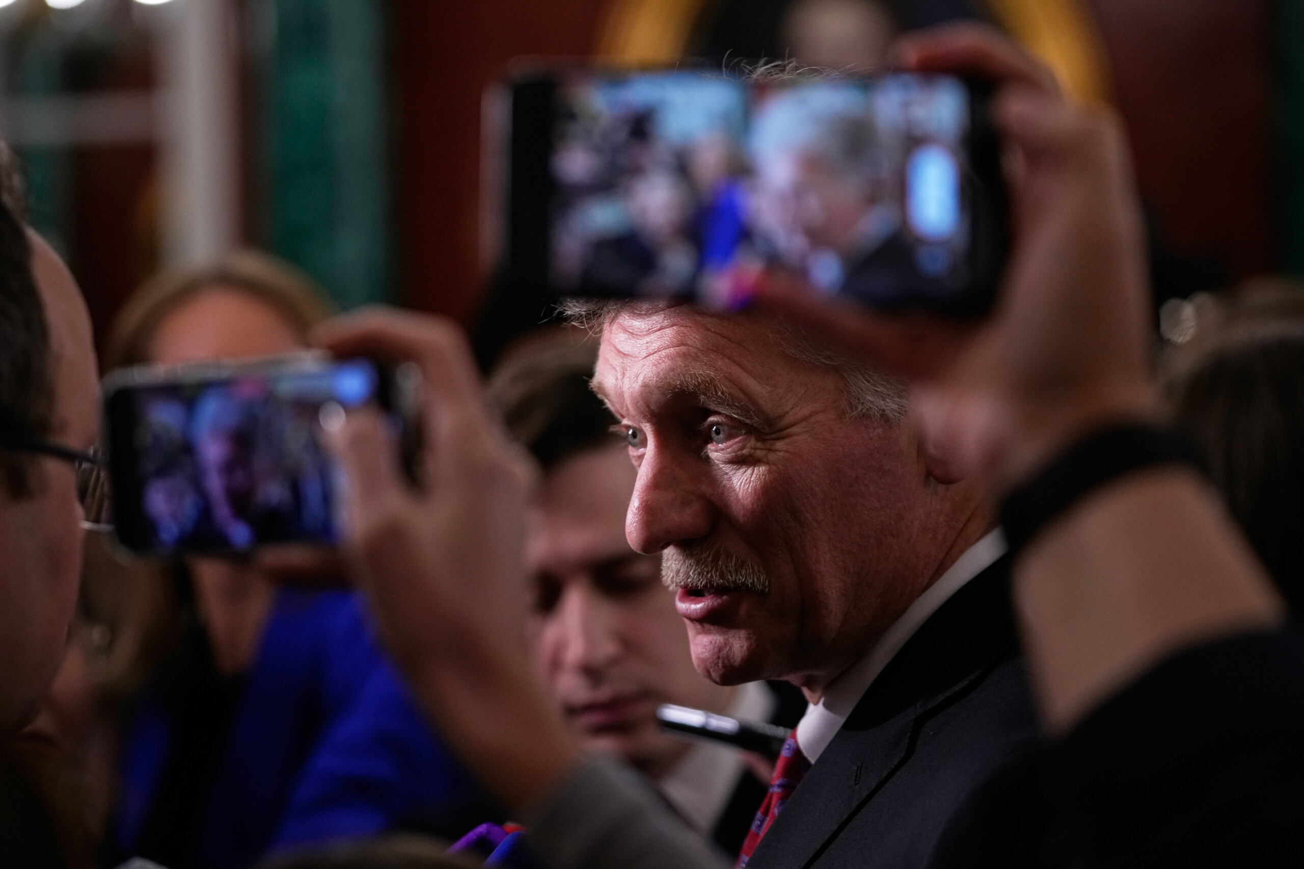 ukraine kremlin contacts with the us but no consultations on the peace plan scaled