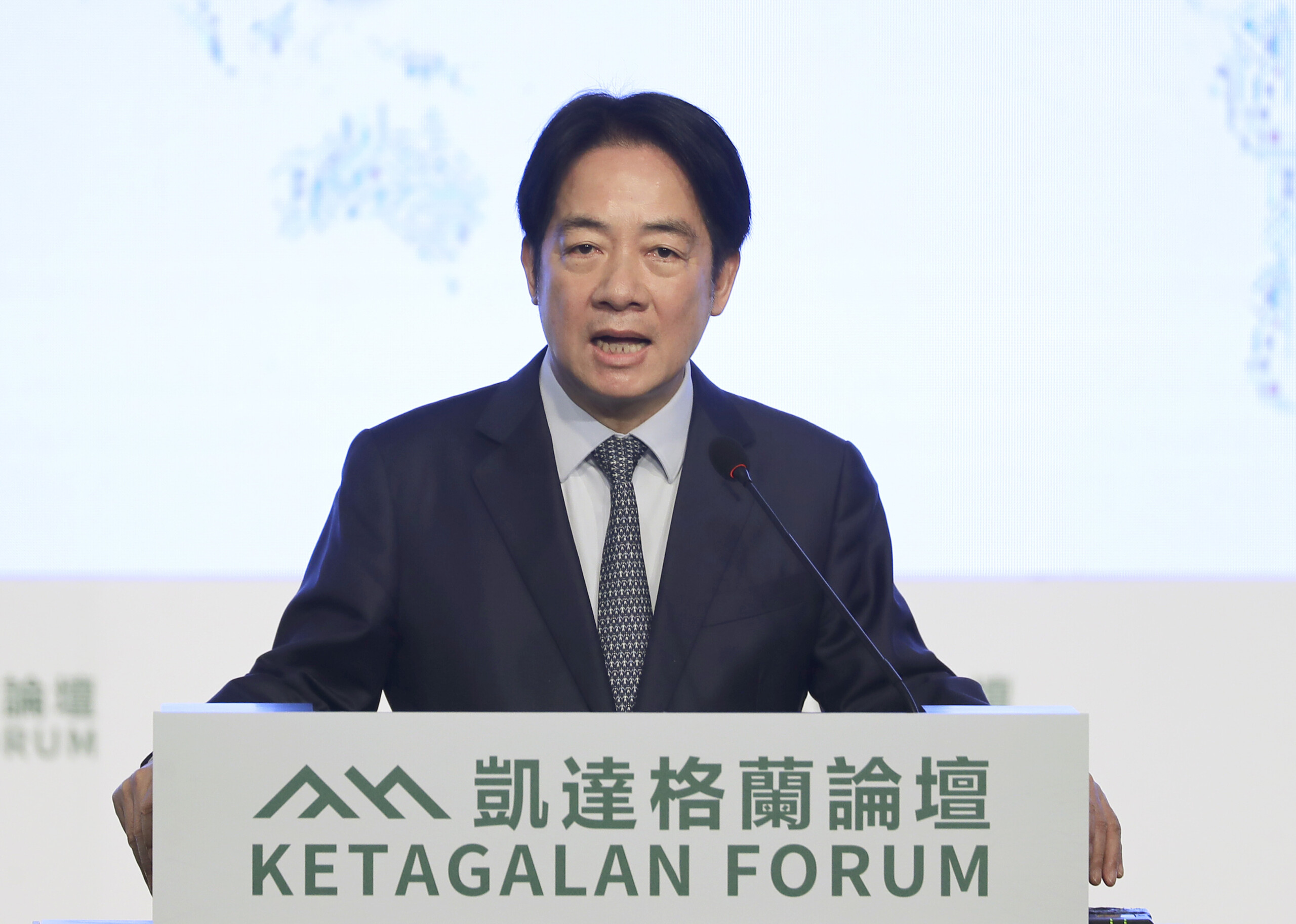 taiwan special budget of 40 billion dollars for arms purchases scaled