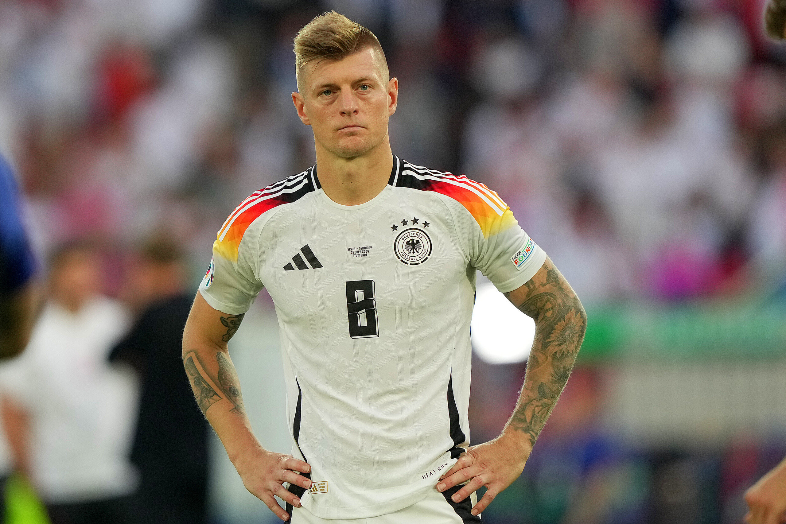 football toni kroos awarded the federal cross of merit scaled