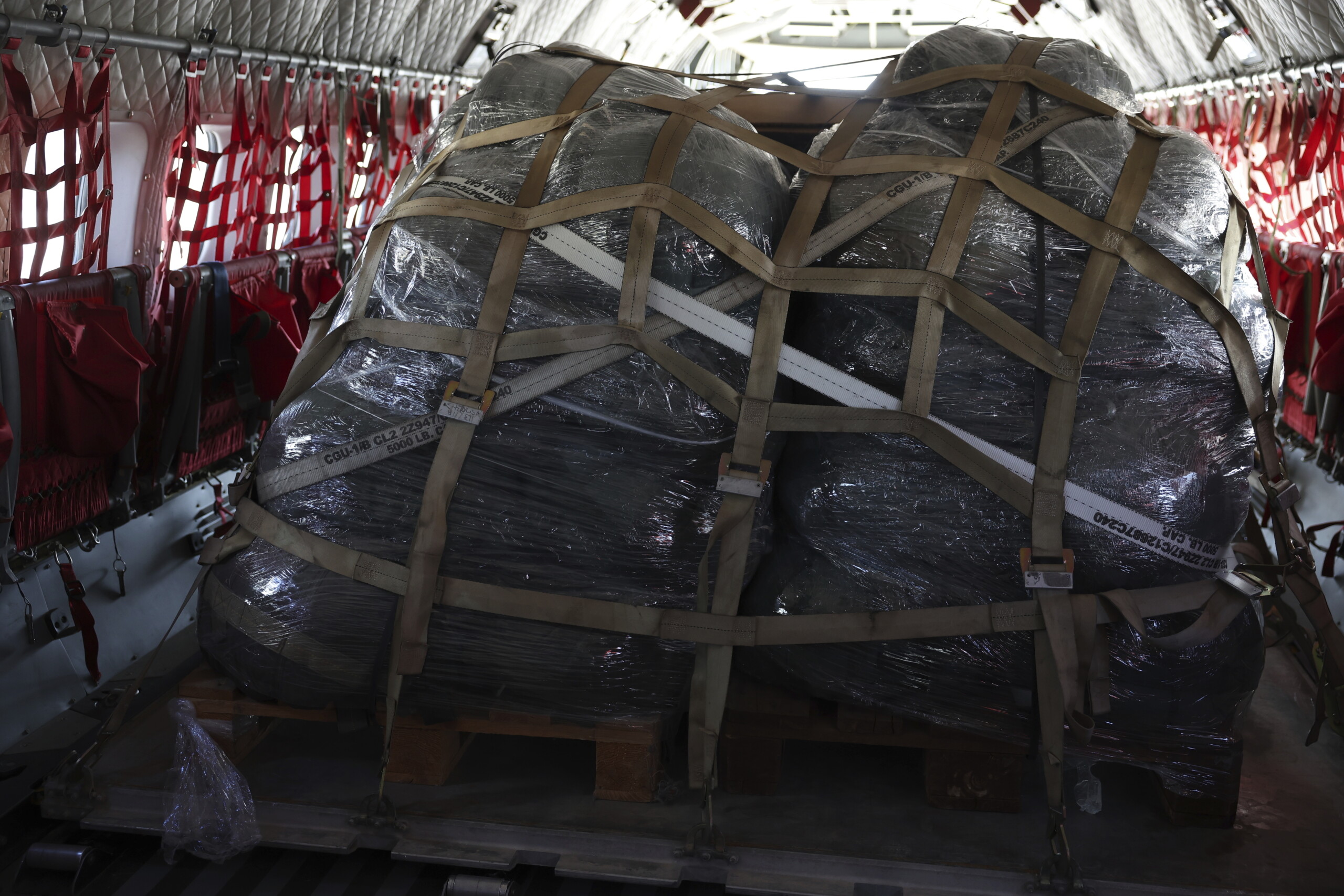 farnesina new food for gaza humanitarian flight with 85 tons of food scaled