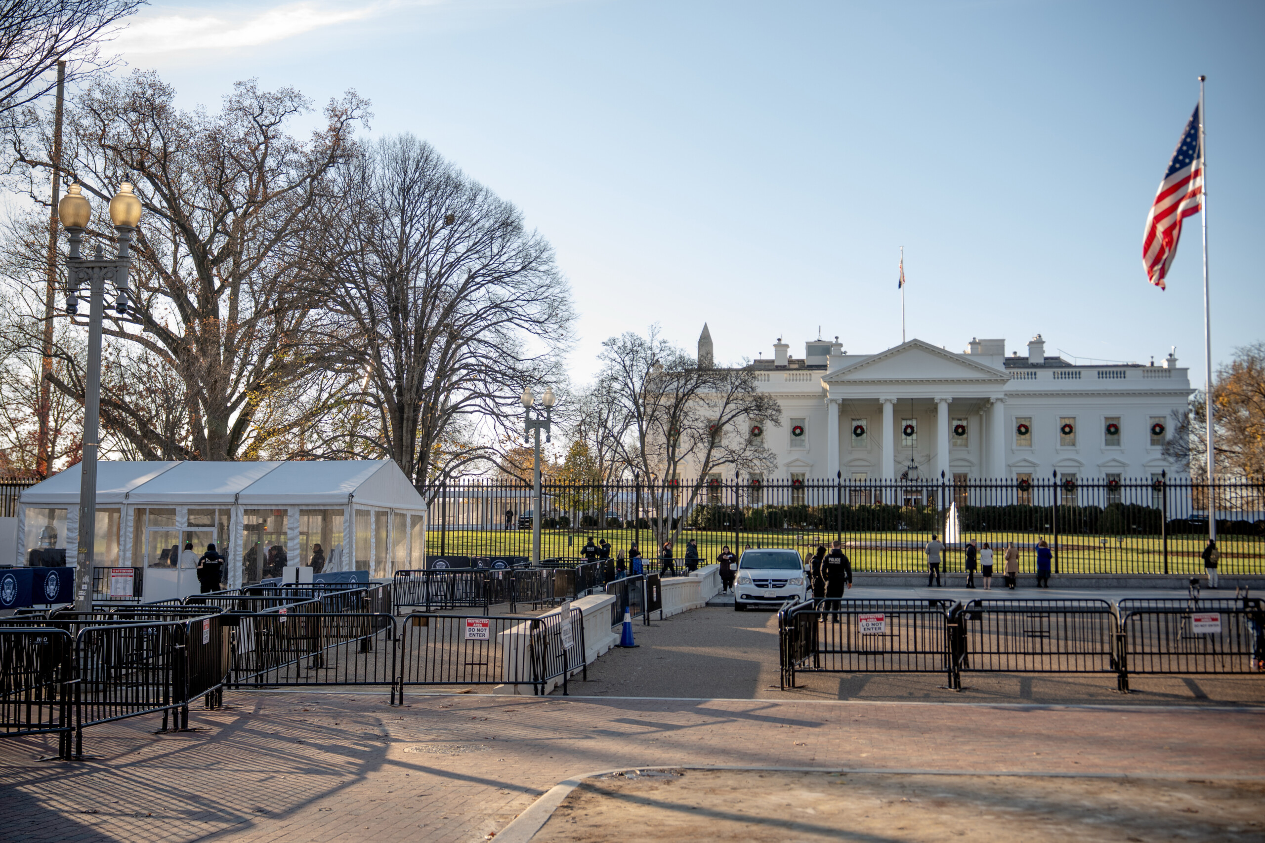 us white house work more closely with italy and others to distance them from the eu scaled