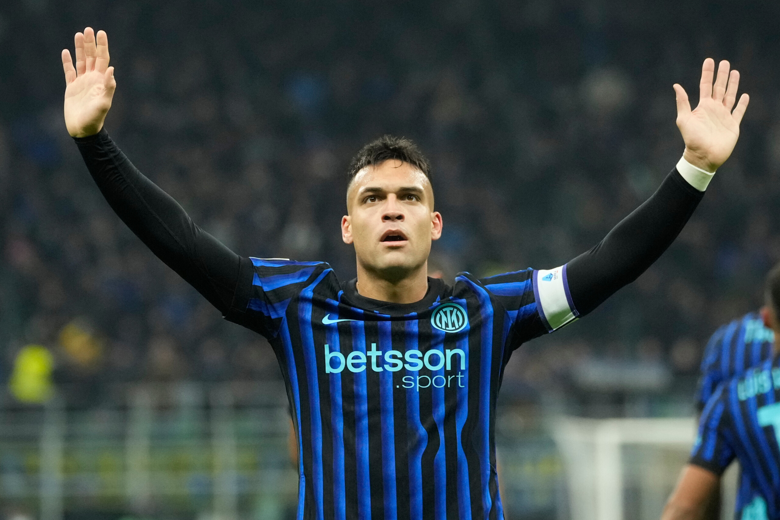 inter lautaro the scudetto race is very difficult there are many strong teams scaled