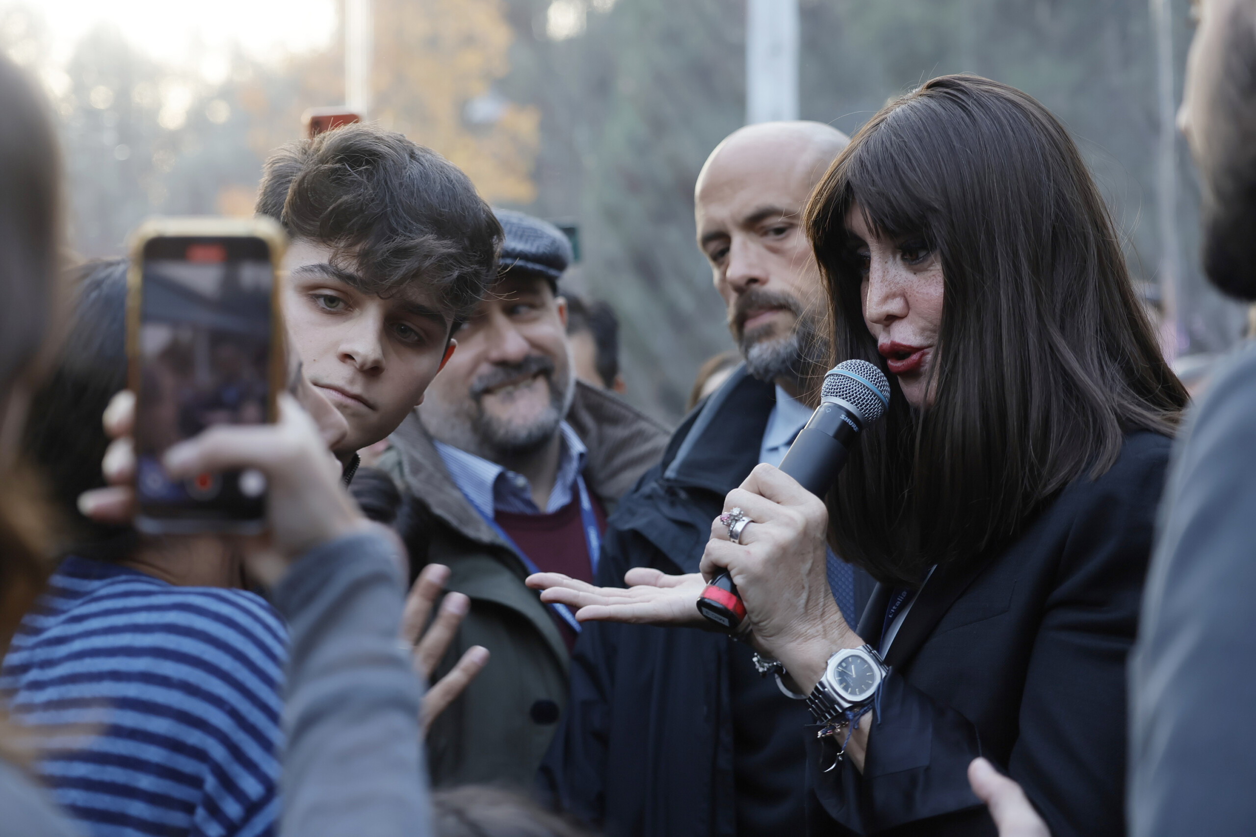 university minister bernini challenged at atreju by udu students scaled