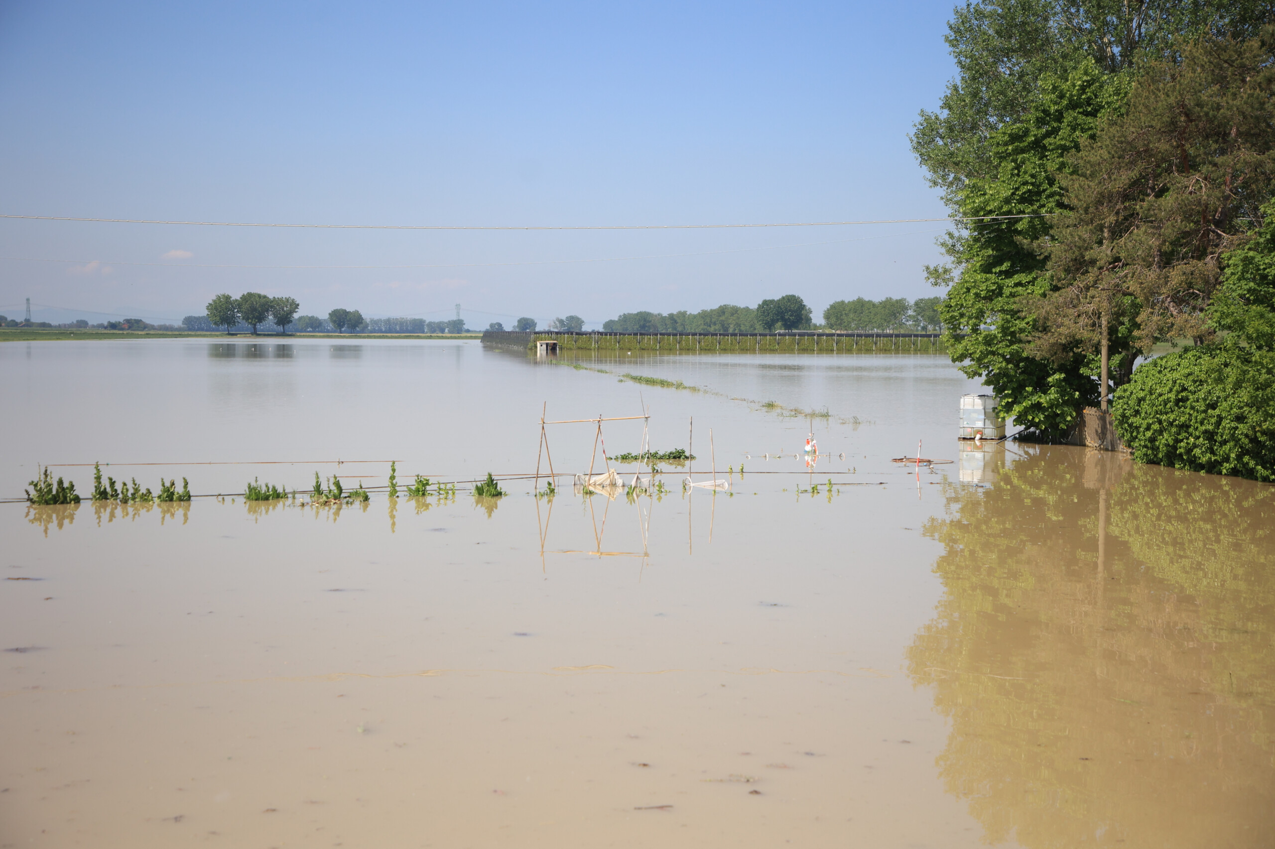 Climate: Italy in 2100, warmer, less rain, more extreme events 1 climate italy in 2100 warmer less rain more extreme events scaled