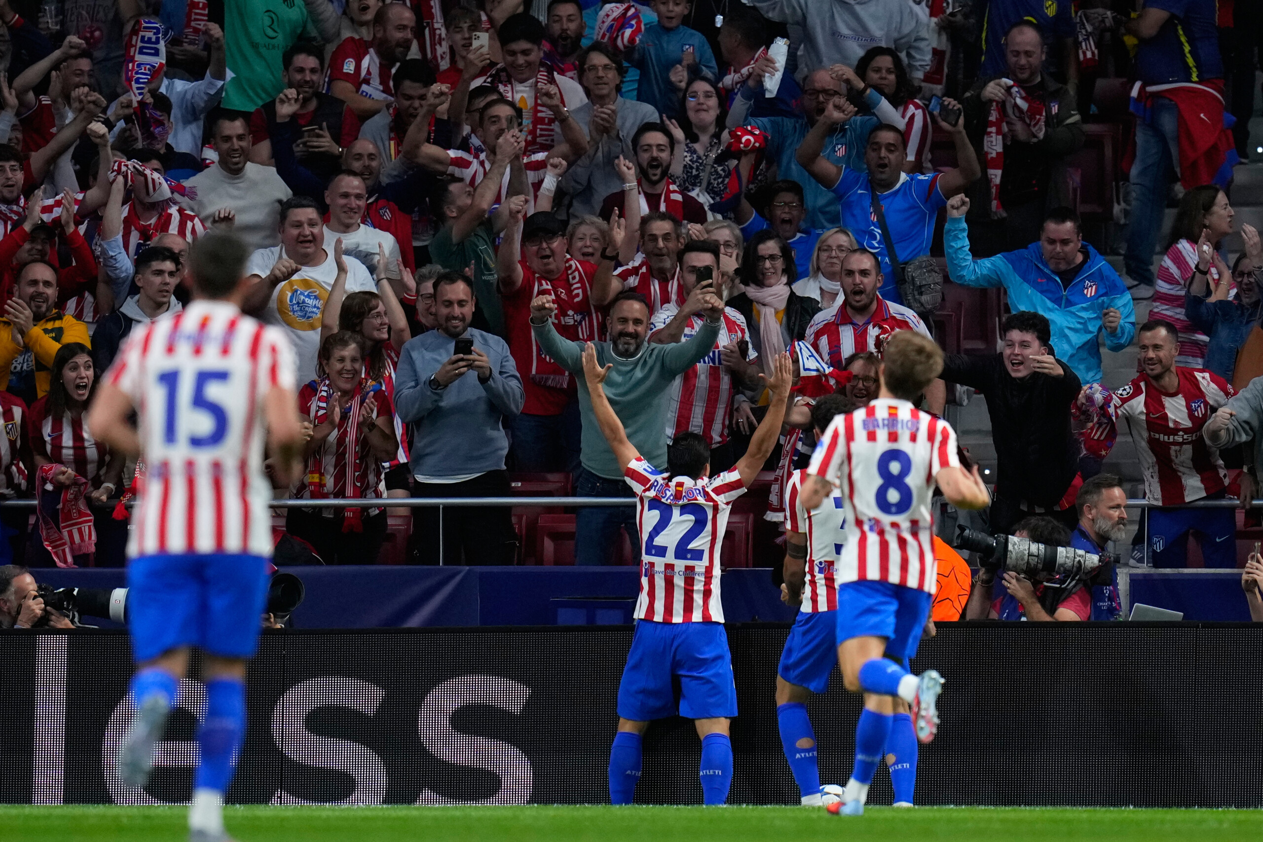 football media reports that atletico madrid warns roma that raspadori will cost e22 million scaled