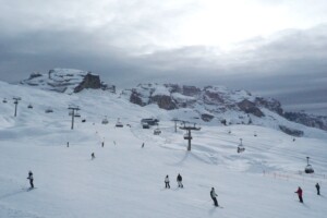 trentino from today ideal number on ski slopes of madonna di campiglio