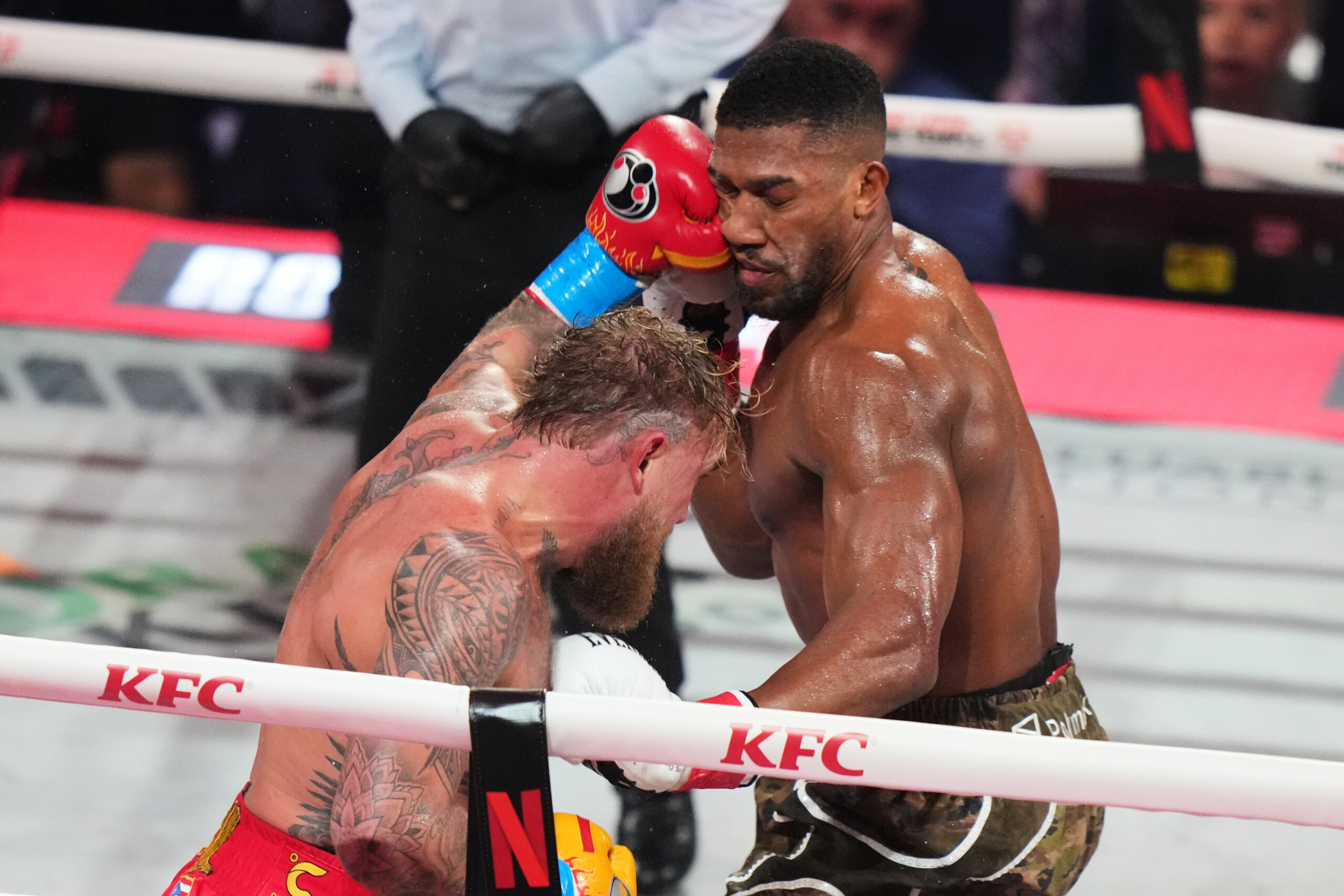 boxing joshua injured in road accident in nigeria two people dead scaled