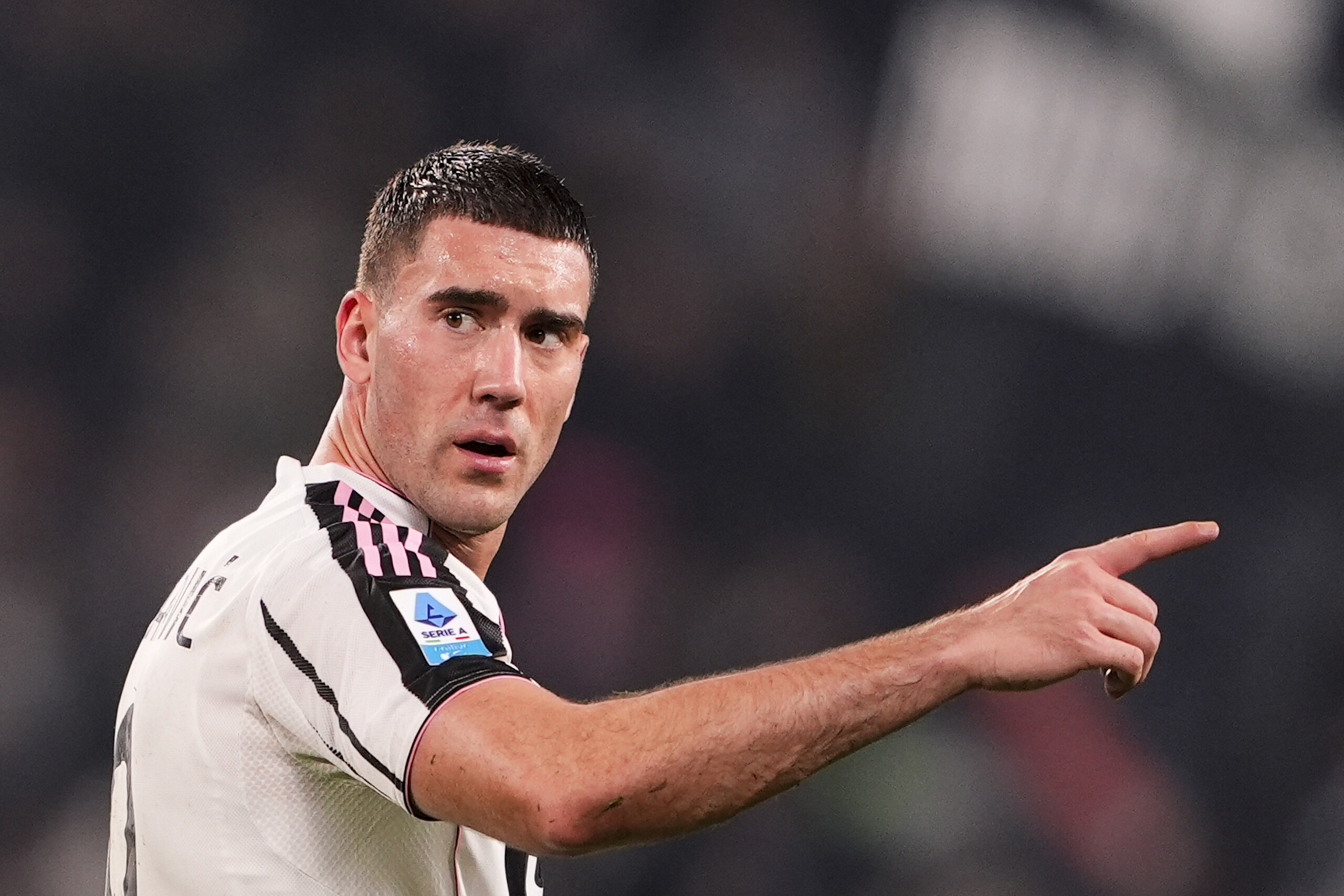 Football: Spanish media reports that Barcelona is considering Vlahovic as Lewandowski's replacement 1 football spanish media reports that barcelona is considering vlahovic as lewandowskis replacement scaled