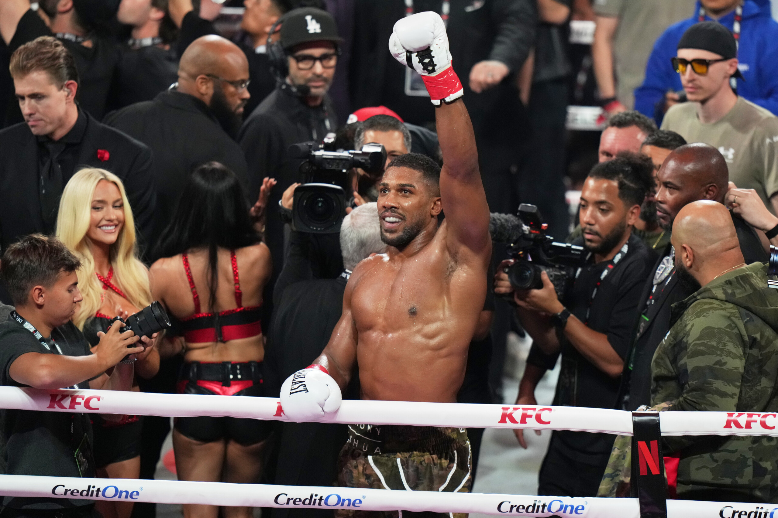 boxing joshua stable and conscious two friends killed in accident scaled