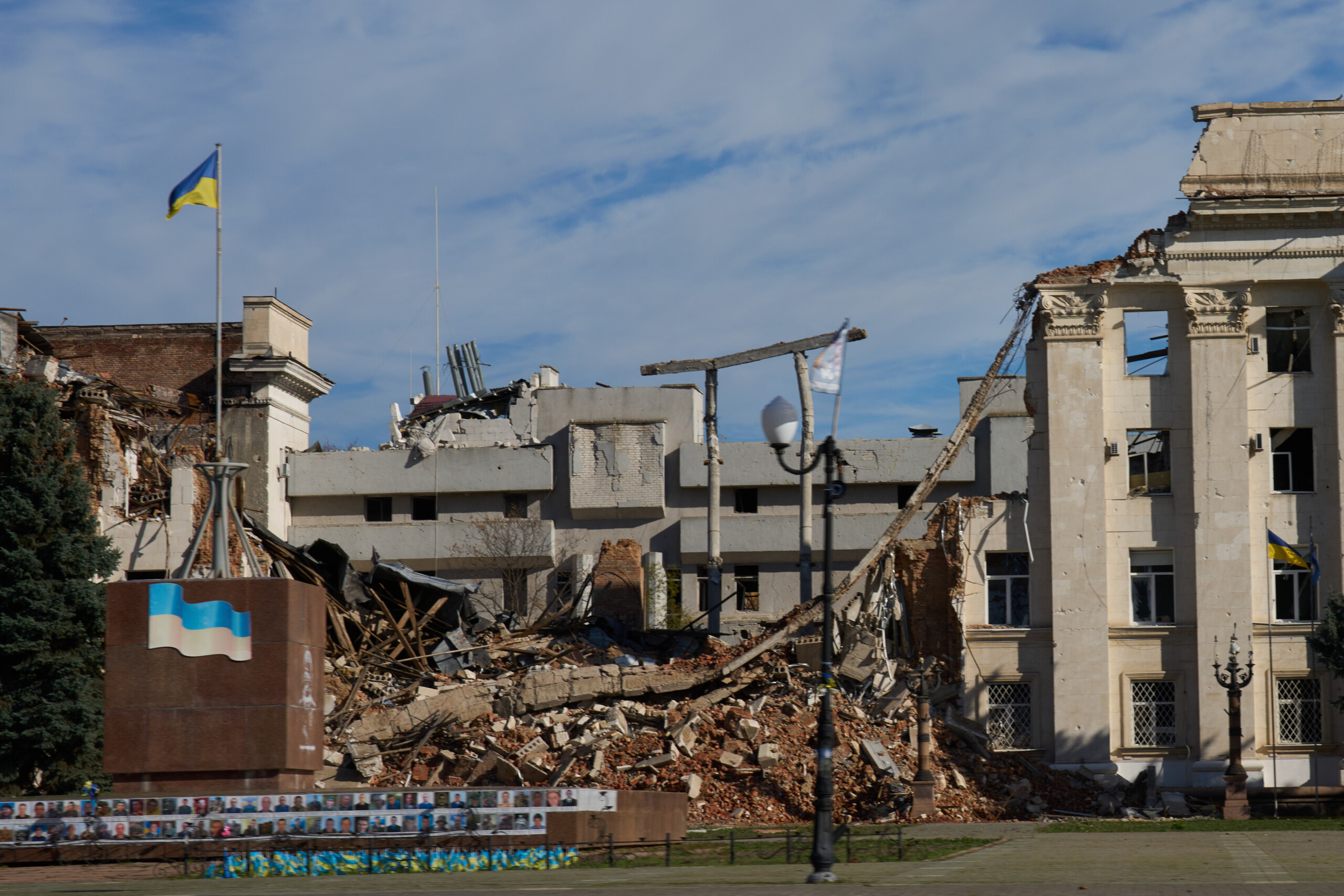 ukraine kyiv two civilians killed and two injured in russian attacks on kherson scaled