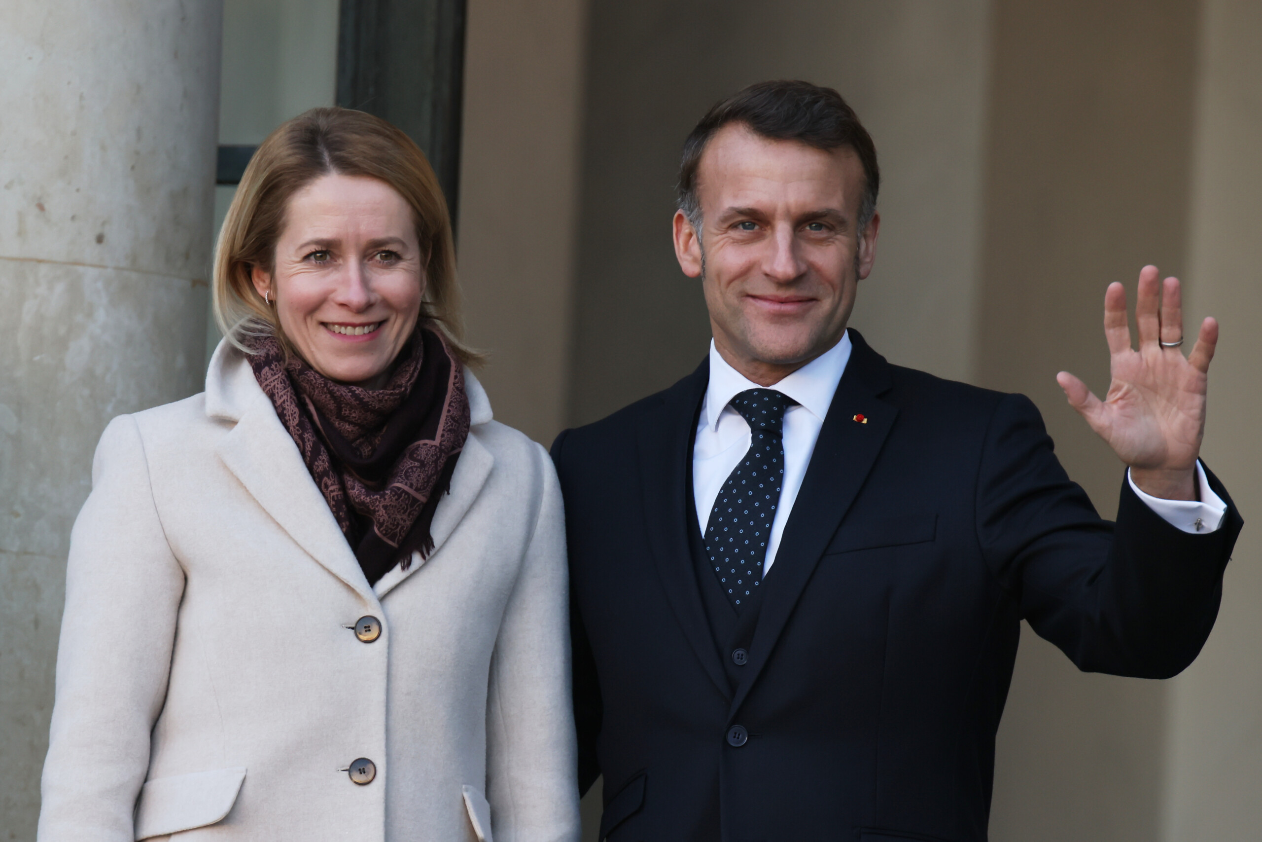 Ukraine, Macron: “A historic day for Kyiv and Europe” 1 ukraine macron a historic day for kyiv and europe scaled