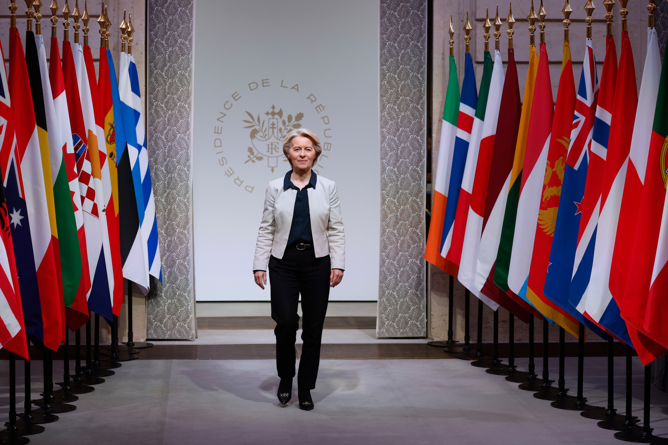 ukraine von der leyen a strong demonstration of unity was given in paris scaled