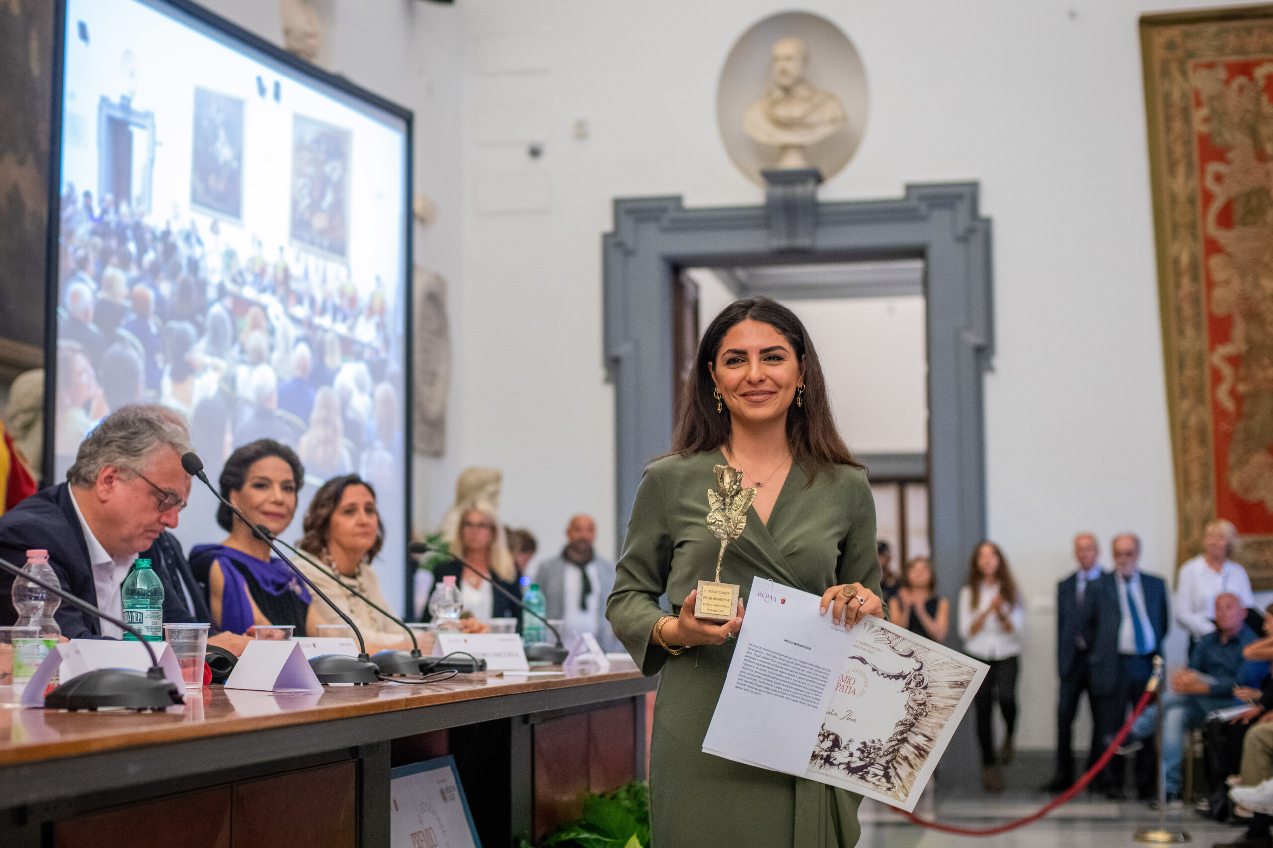 iran pegah moshir pour terrible testimonies tehran smells of blood scaled