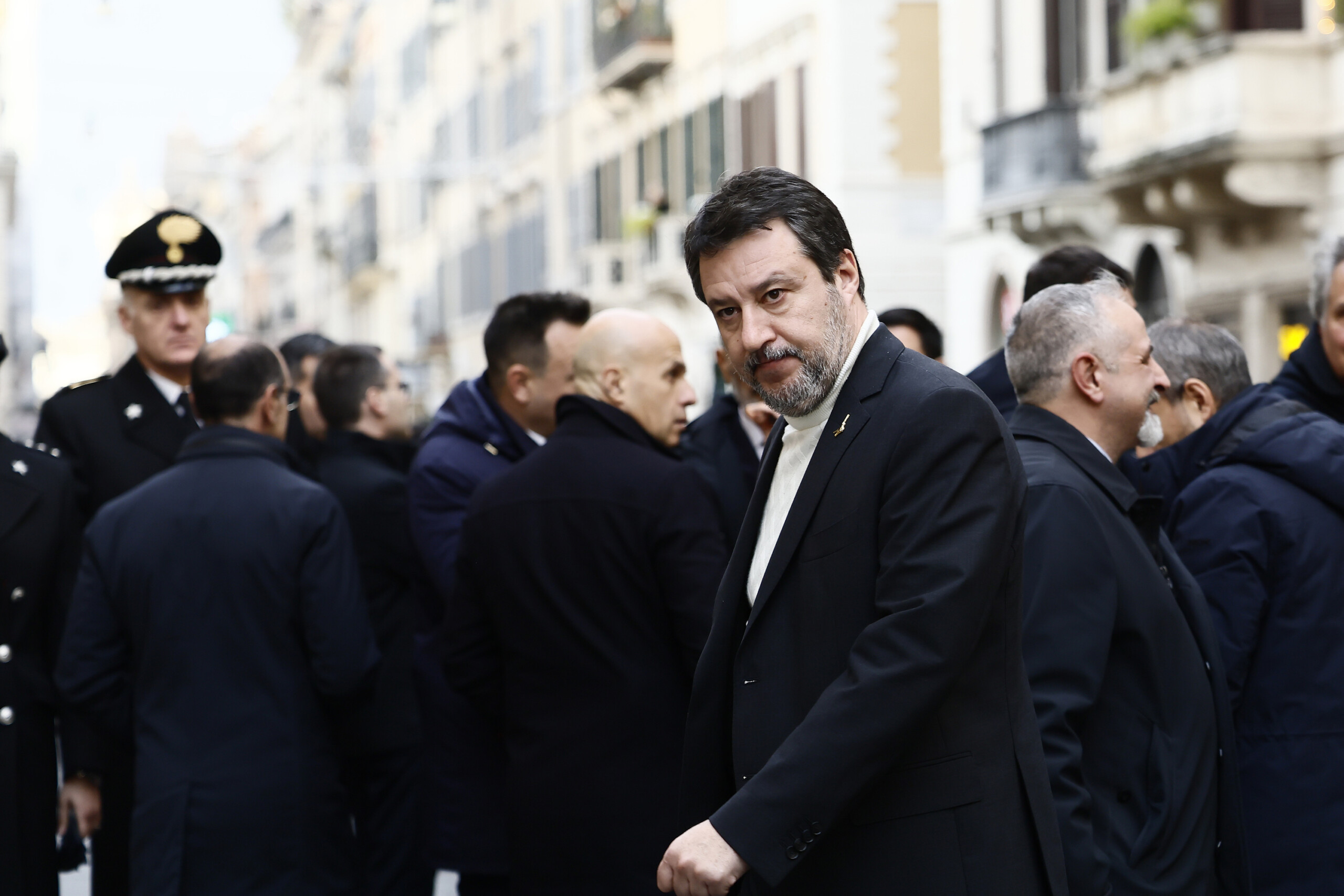 Milan, Salvini: "Solidarity with those who have been attacked in their own home and defended themselves" 1 milan salvini solidarity with those who have been attacked in their own home and defended themselves scaled