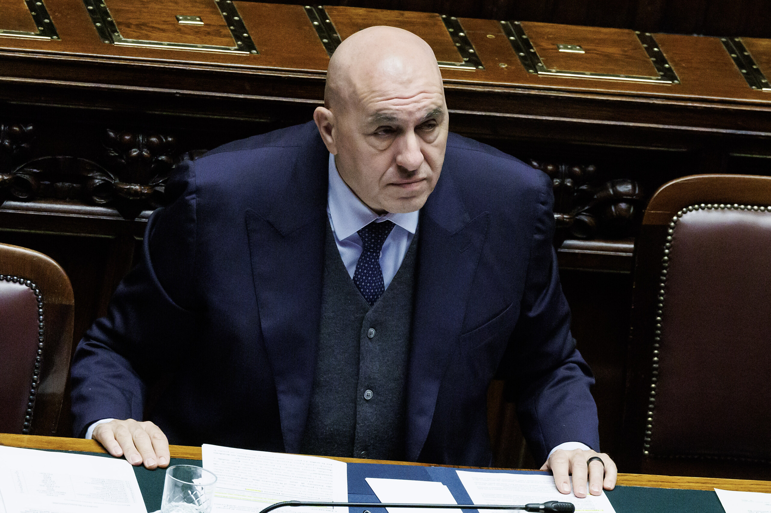 ukraine crosetto ending support means giving up on peace scaled