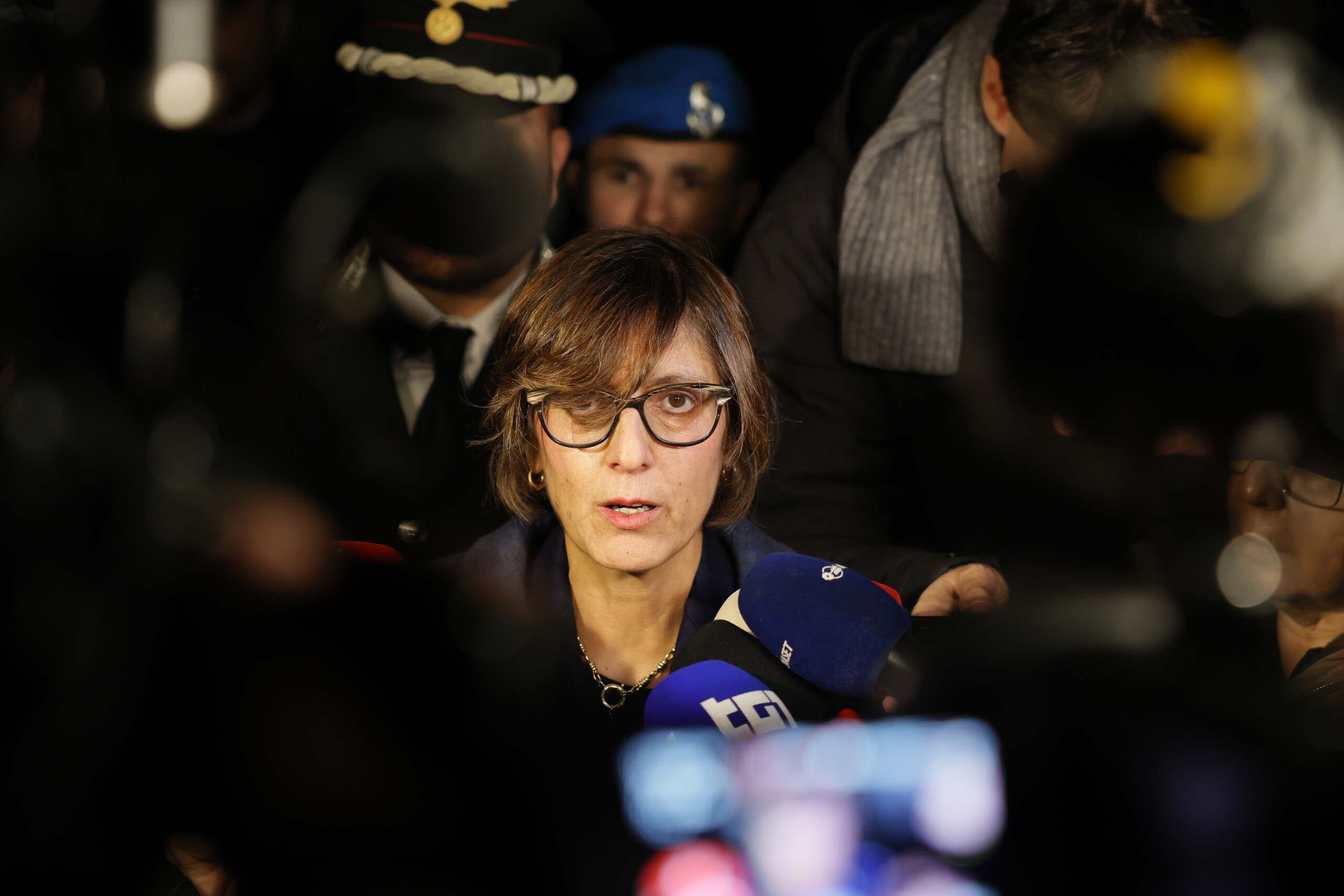 Bill on violence against women: opposition, unprecedented rift, Bongiorno refutes Meloni 1 bill on violence against women opposition unprecedented rift bongiorno refutes meloni scaled