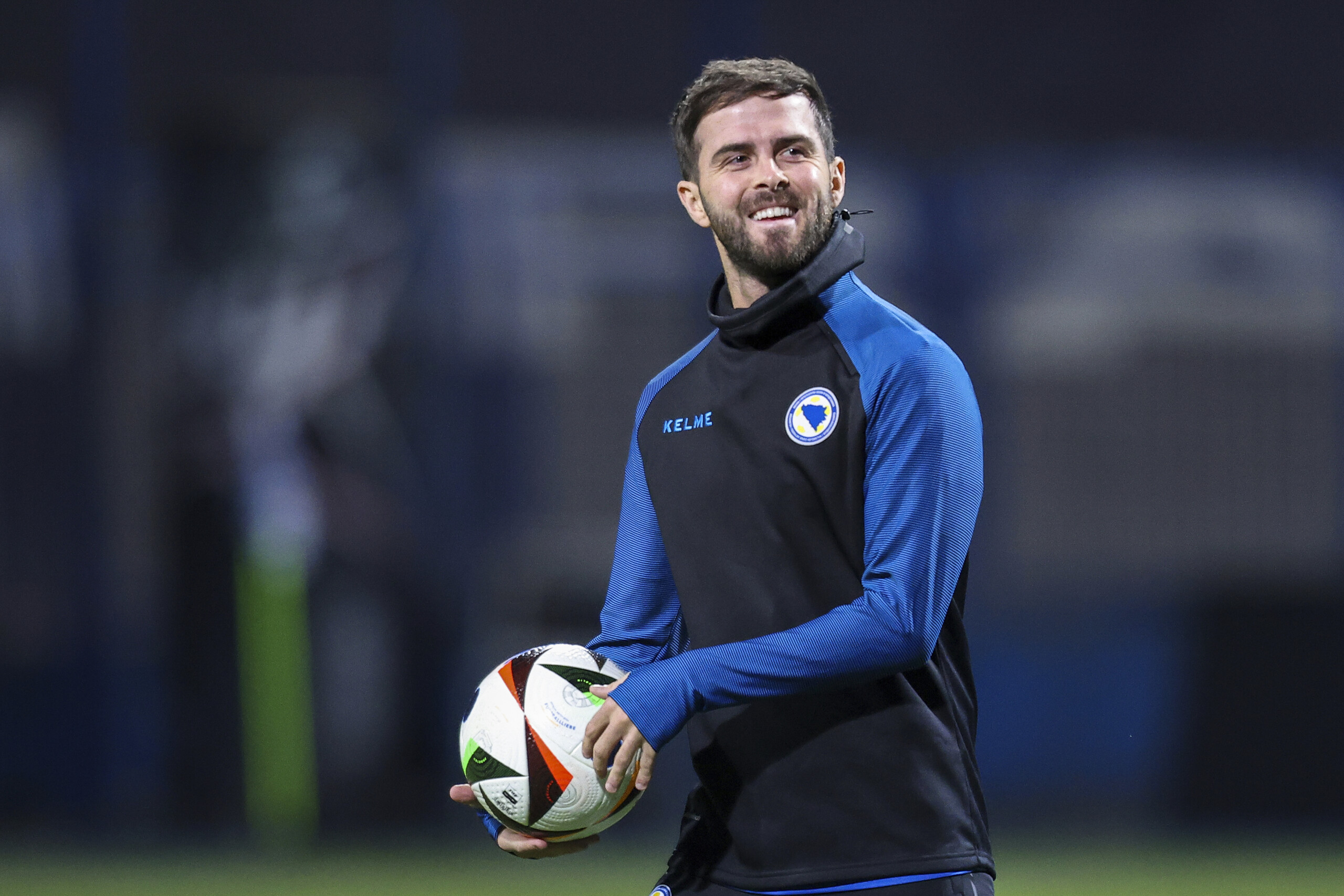 Football, Pjanic announces retirement: "The field has been my piano" 1 football pjanic announces retirement the field has been my piano scaled