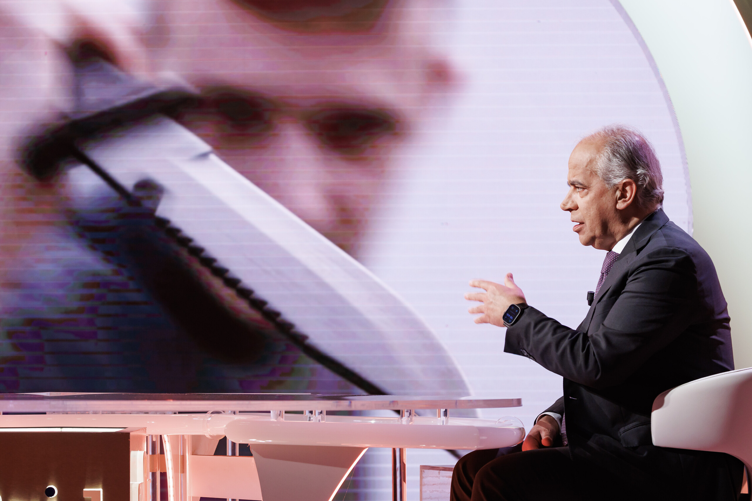 school valditara piantedosi circular against knives metal detectors on request scaled