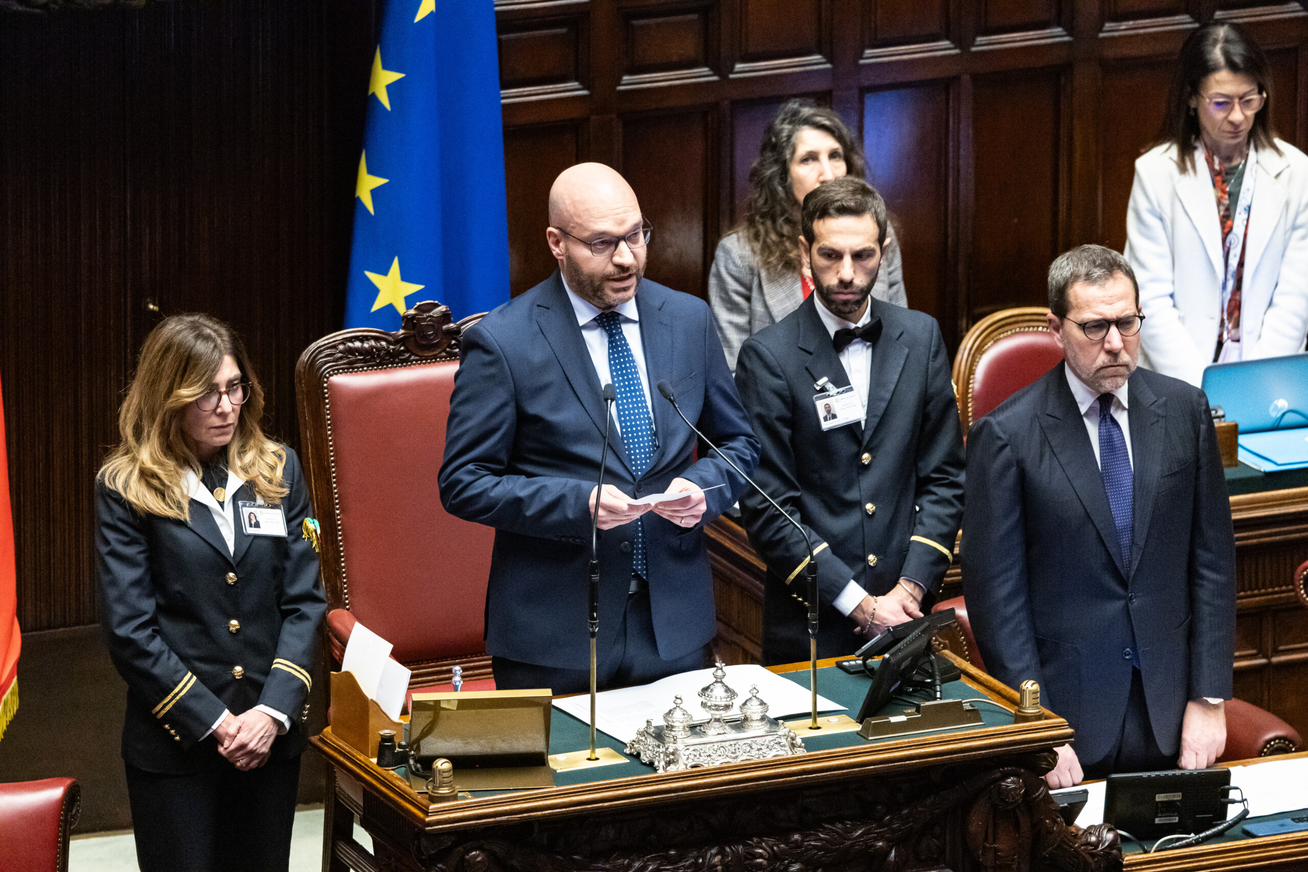 chamber fontana stops guests from entering for reasons of public order scaled