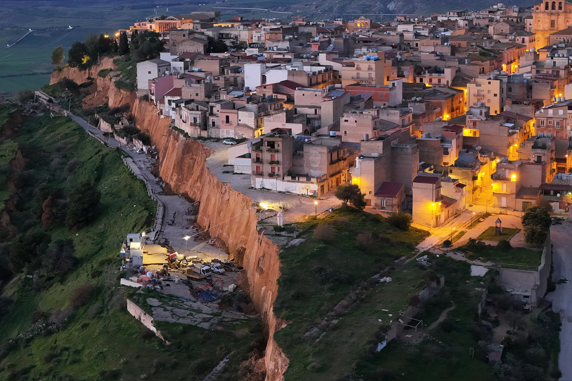 niscemi giannelli writes to valditara extend school enrollment deadlines