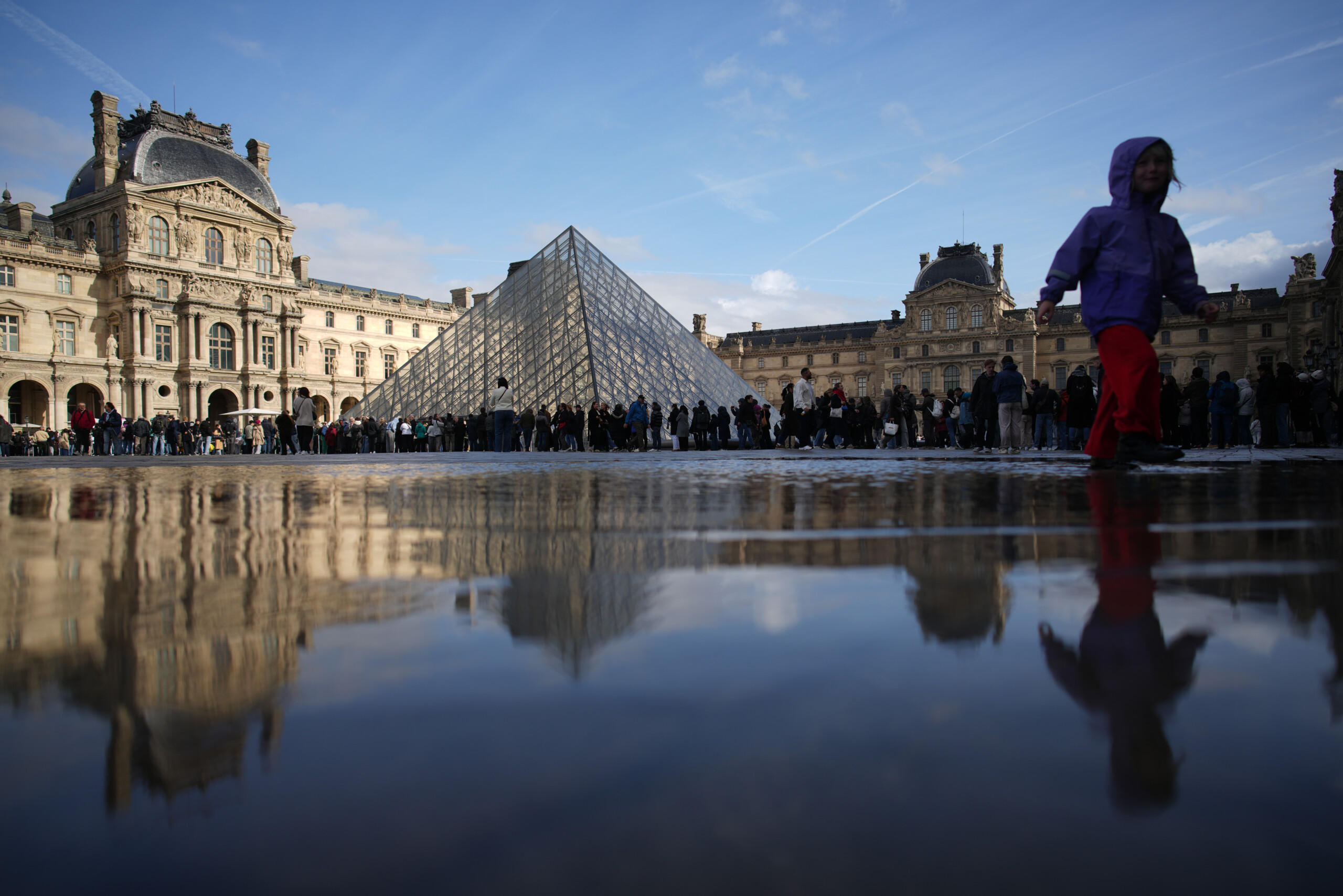 france water leak in the louvre museum causes damage to 15th and 16th century works scaled