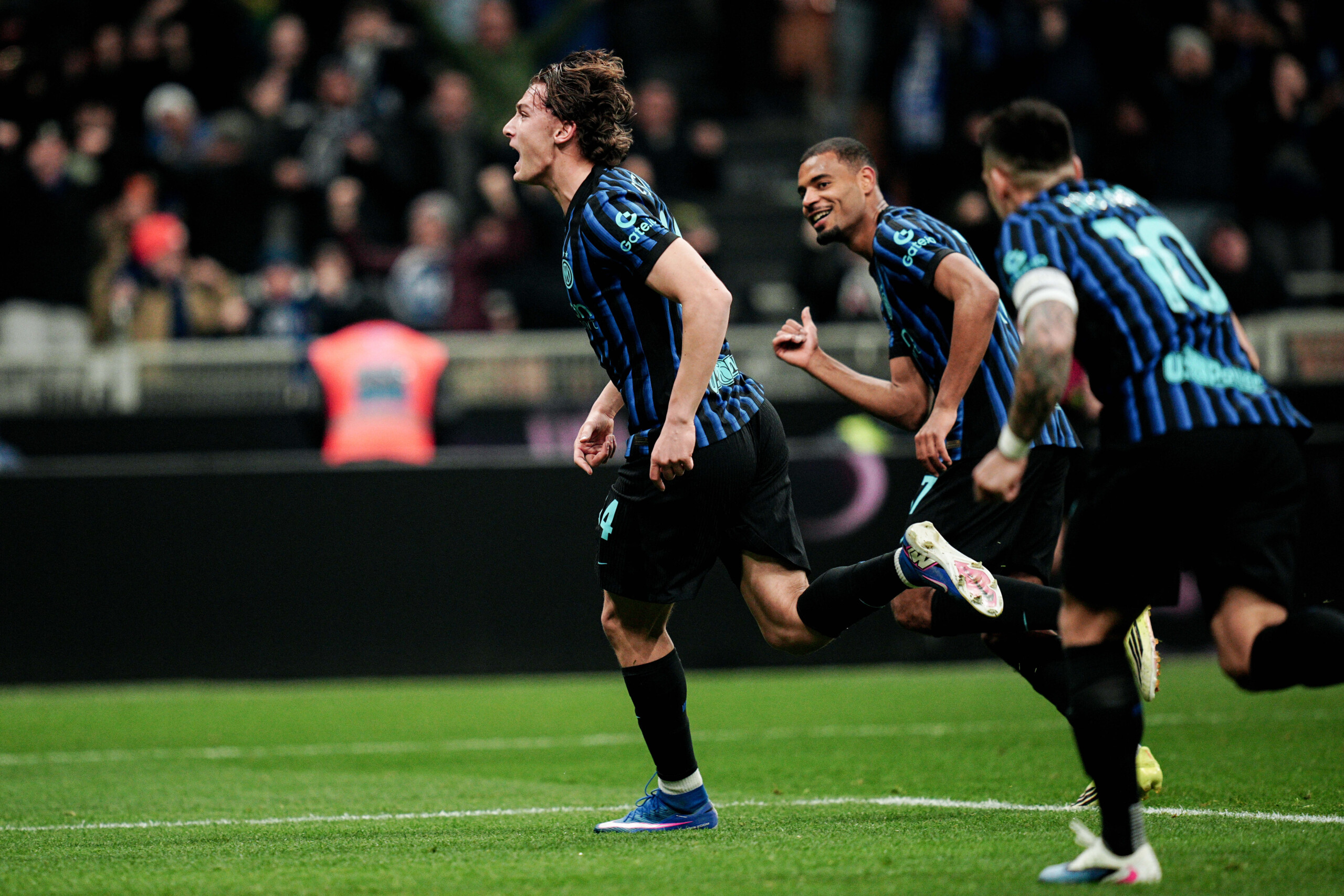 Serie A: Inter beat Juve 3-2, but refereeing controversy erupts. 1 serie a inter beat juve 3 2 but refereeing controversy erupts scaled