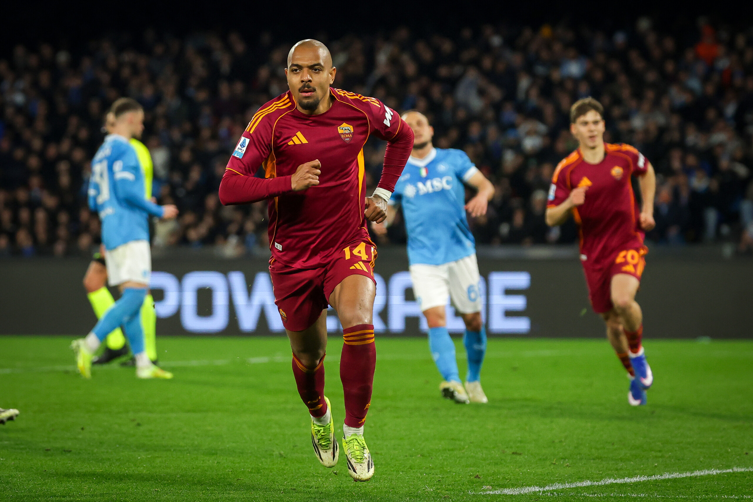 Serie A, Napoli and Roma draw 2-2: the Champions League race heats up 1 serie a napoli and roma draw 2 2 the champions league race heats up scaled