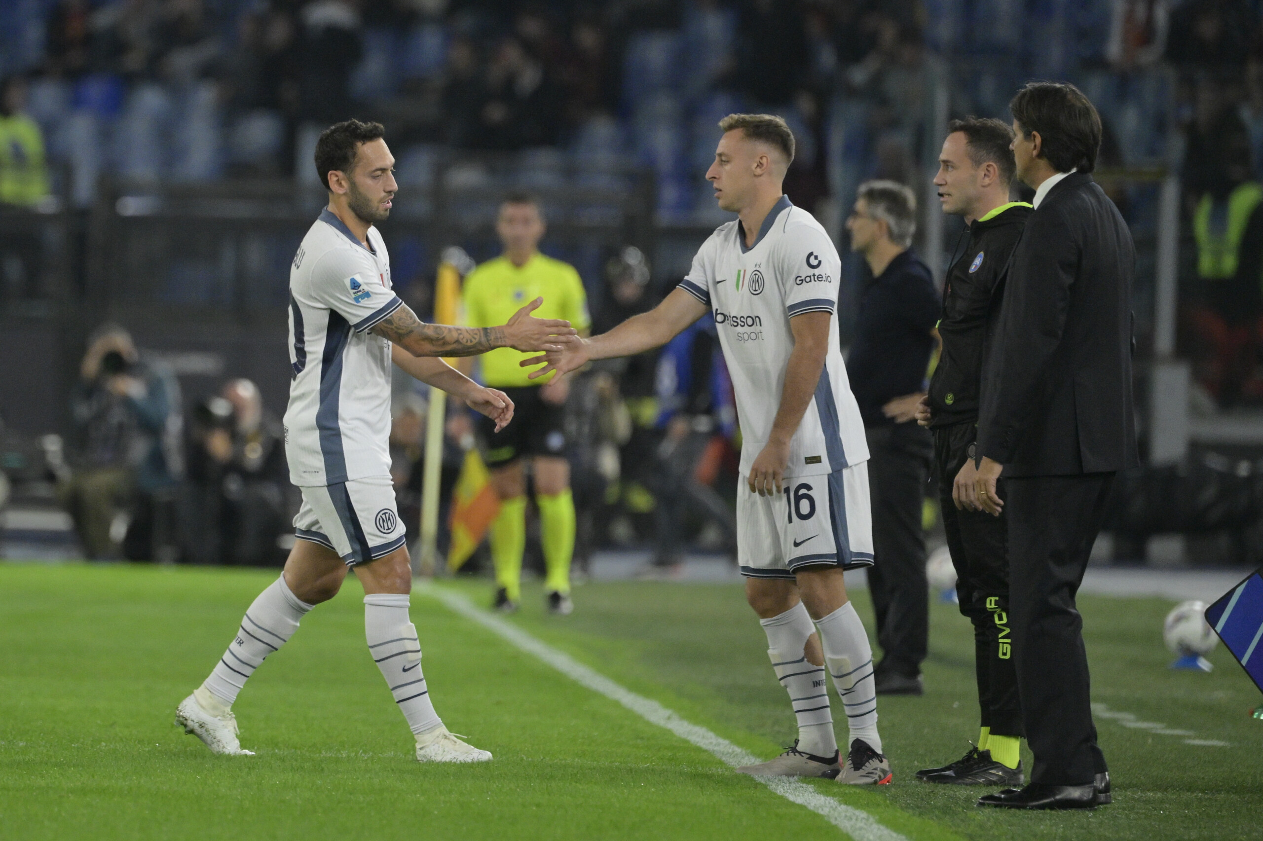 champions league blow for inter chivu loses calhanoglu and frattesi scaled