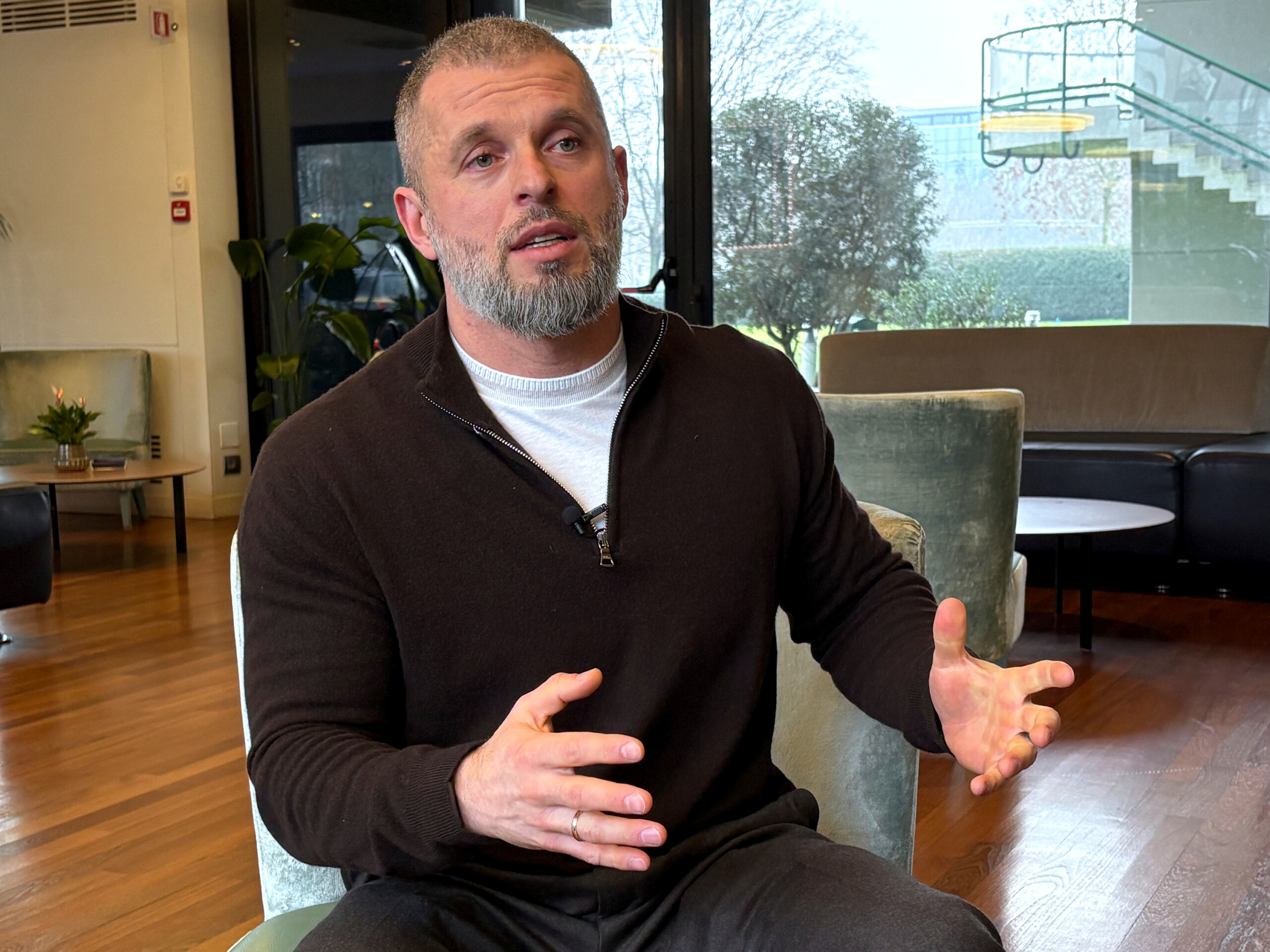 milan cortina kiev scandalous russians and belarusians with their flags at the paralympics scaled