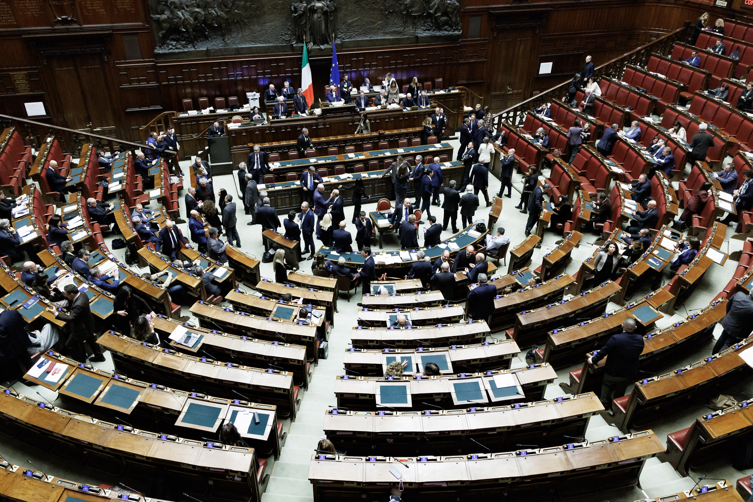 milleproroghe chamber of deputies gives green light to confidence vote with 177 in favour and 93 against scaled