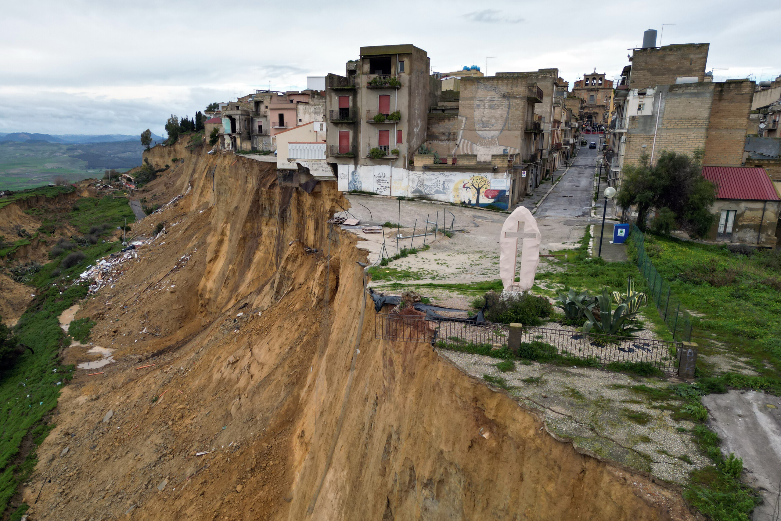 president mattarella in niscemi today scaled