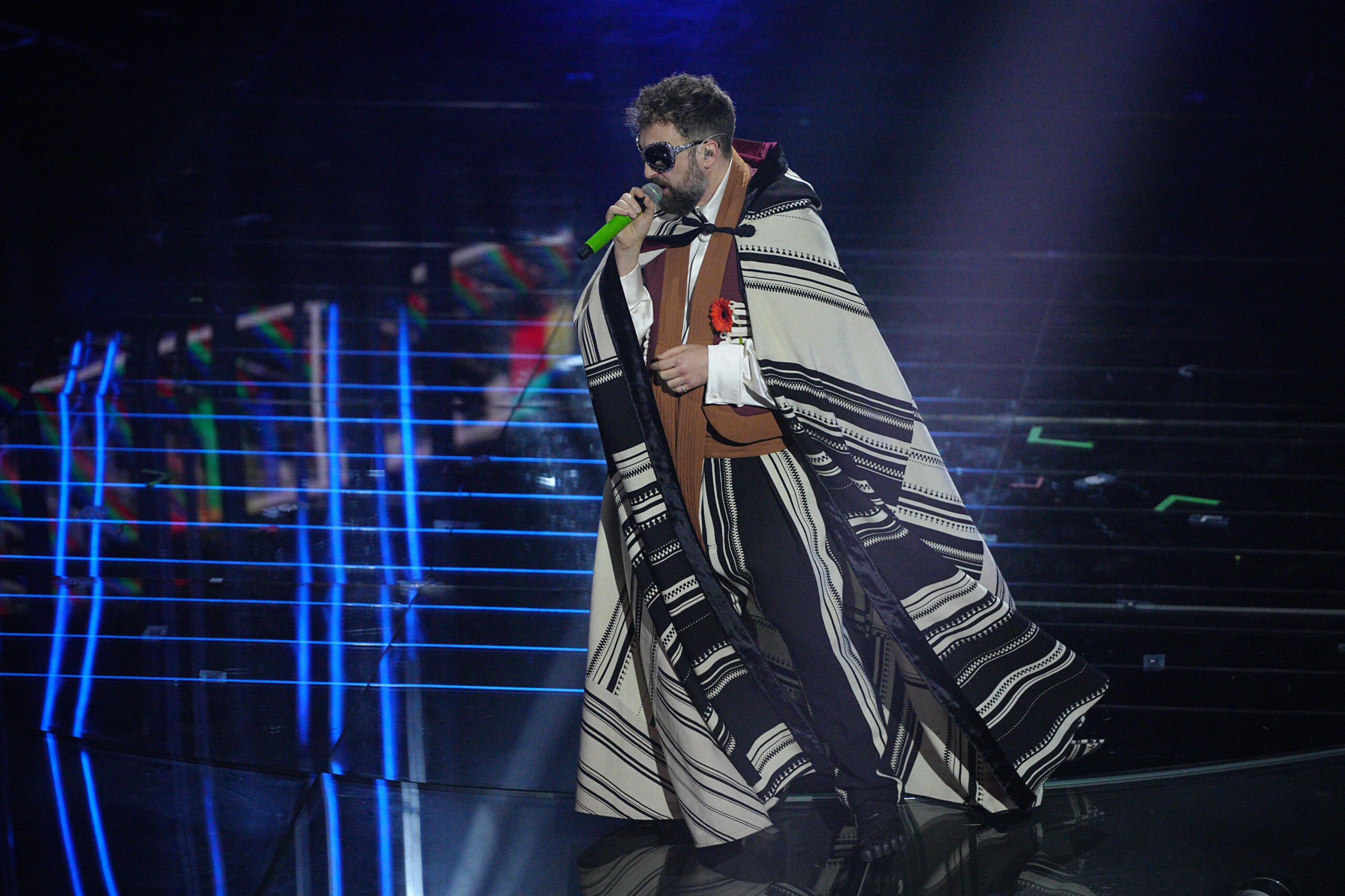 sanremo codacons files complaint with agcom against dargen damico for hidden advertising scaled