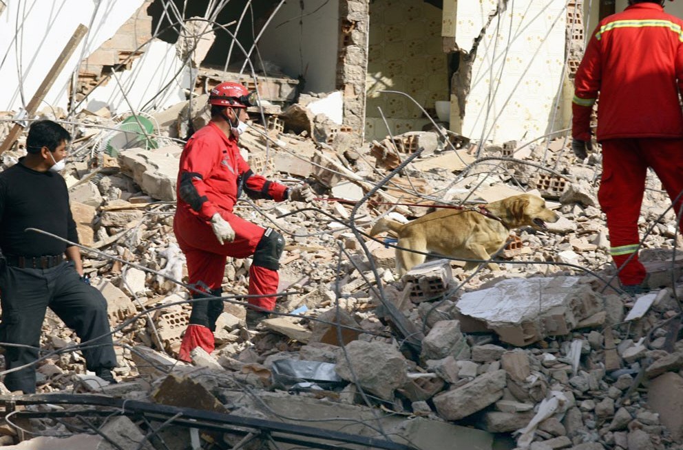 peru strong earthquake measuring 5 on the richter scale in lima