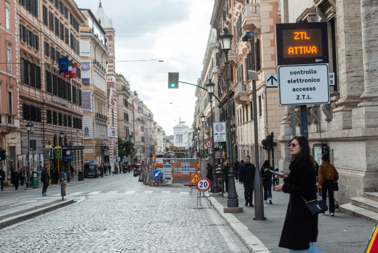 rome from 1 july paid restricted traffic zone for electric cars