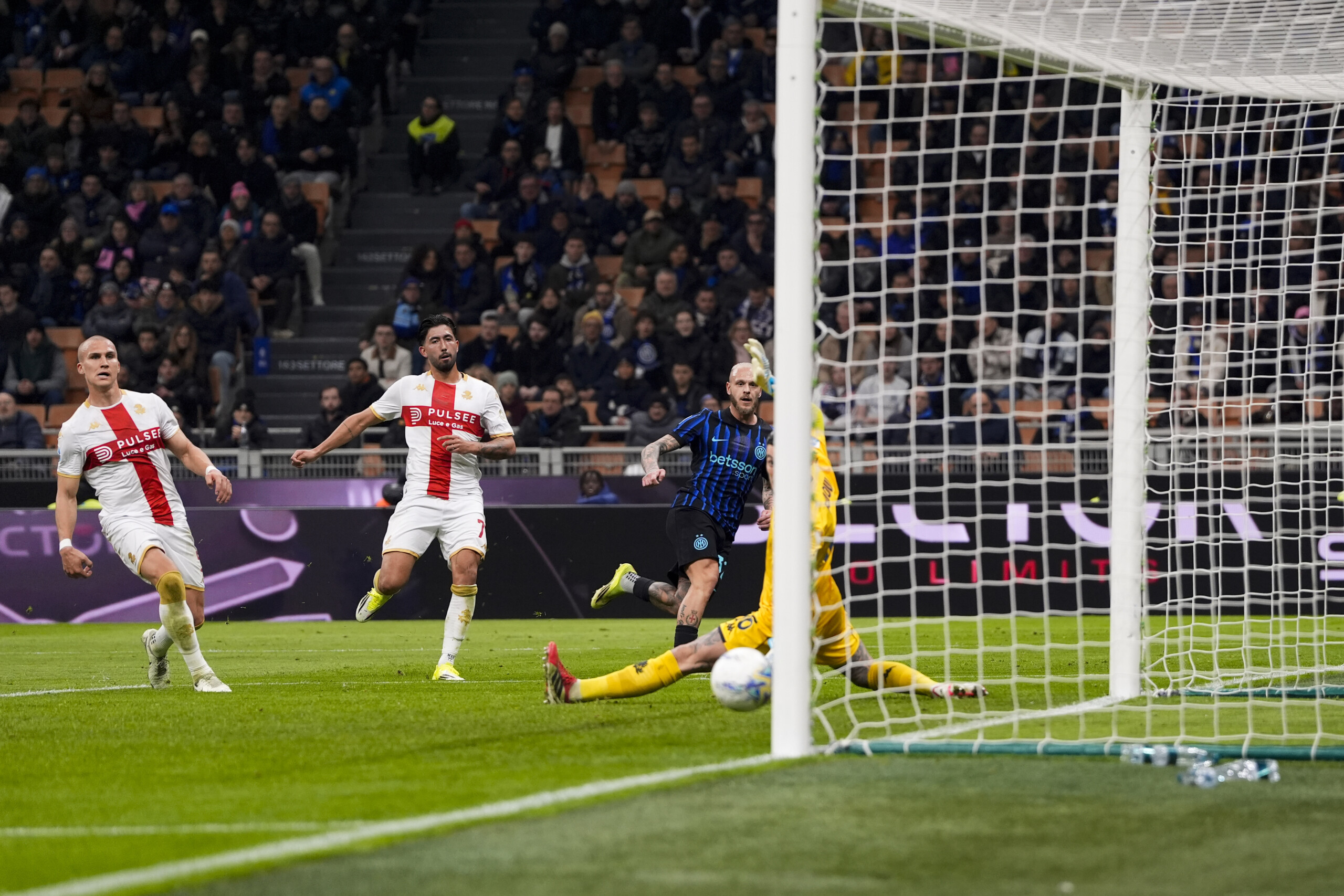 Football: Serie A, Inter-Genoa 2-0: an easy win for the Nerazzurri 1 football serie a inter genoa 2 0 an easy win for the nerazzurri scaled