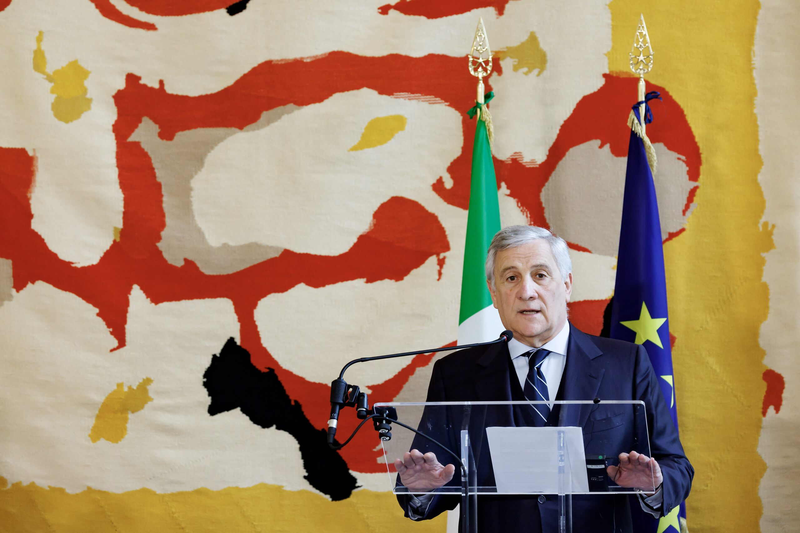 iran tajani calls emergency meeting at the farnesina scaled