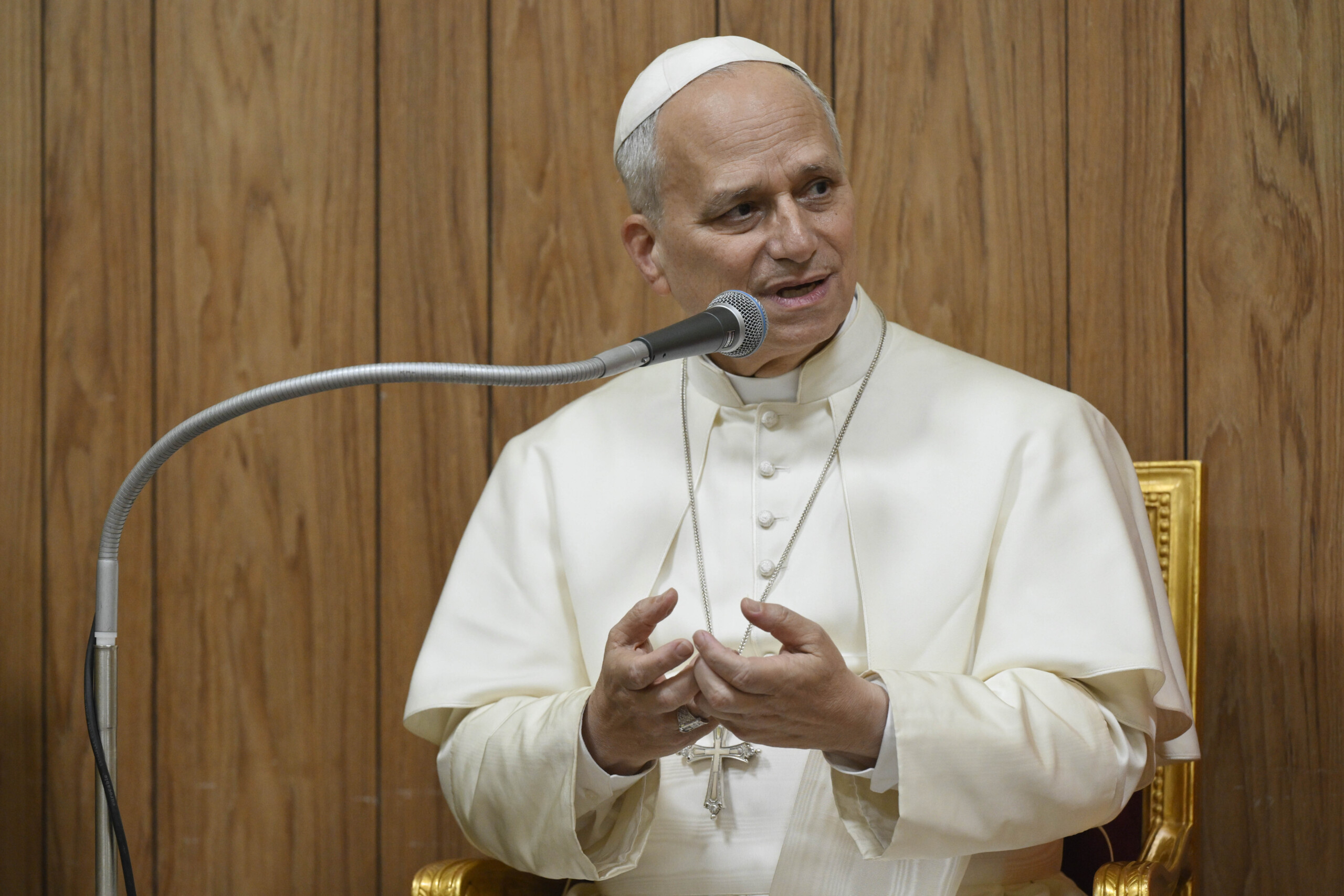 Iran, Pope: “Work for peace, let there be less hatred” 1 iran pope work for peace let there be less hatred scaled