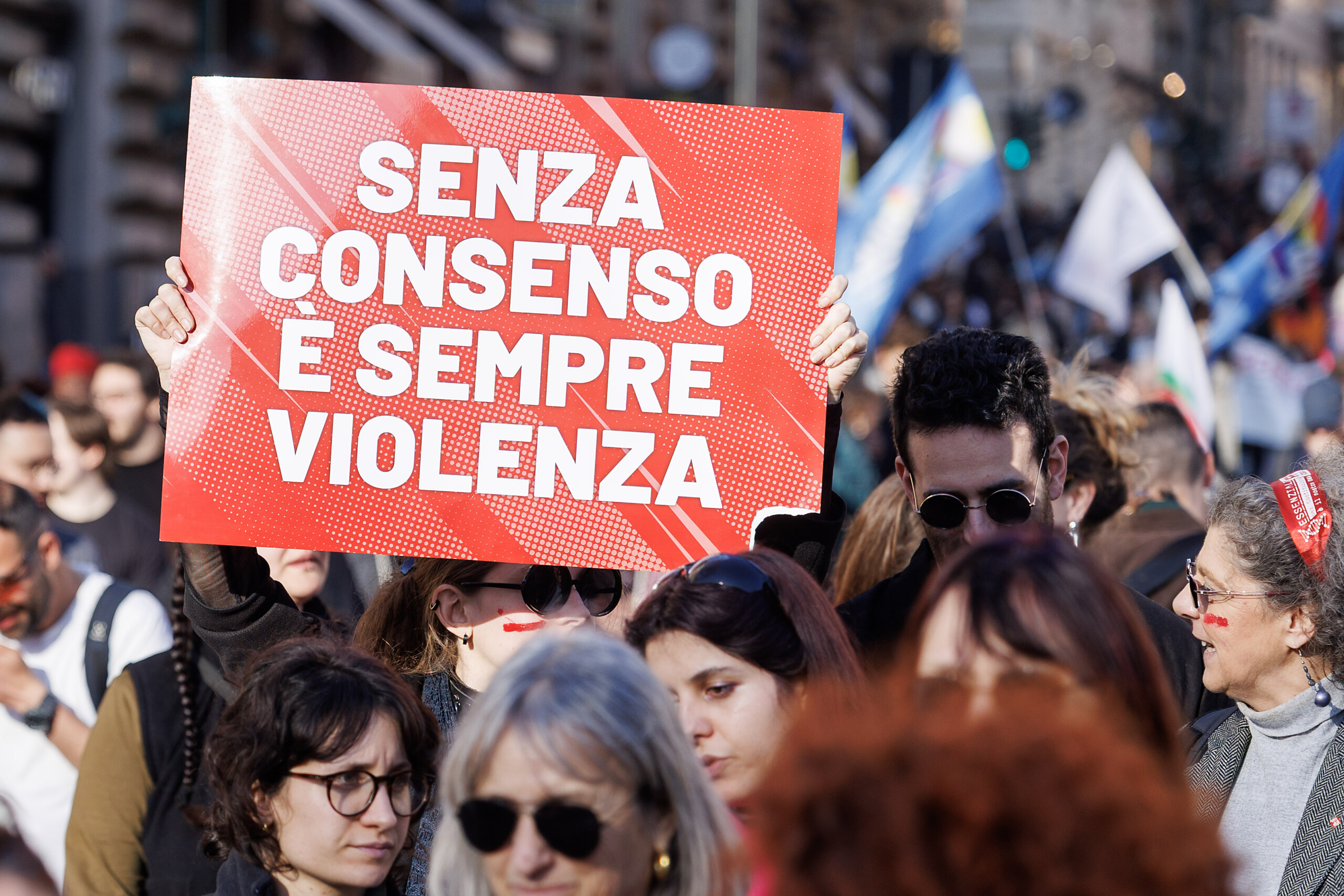 violence against women istat over 61000 turned to cav in 2024 scaled