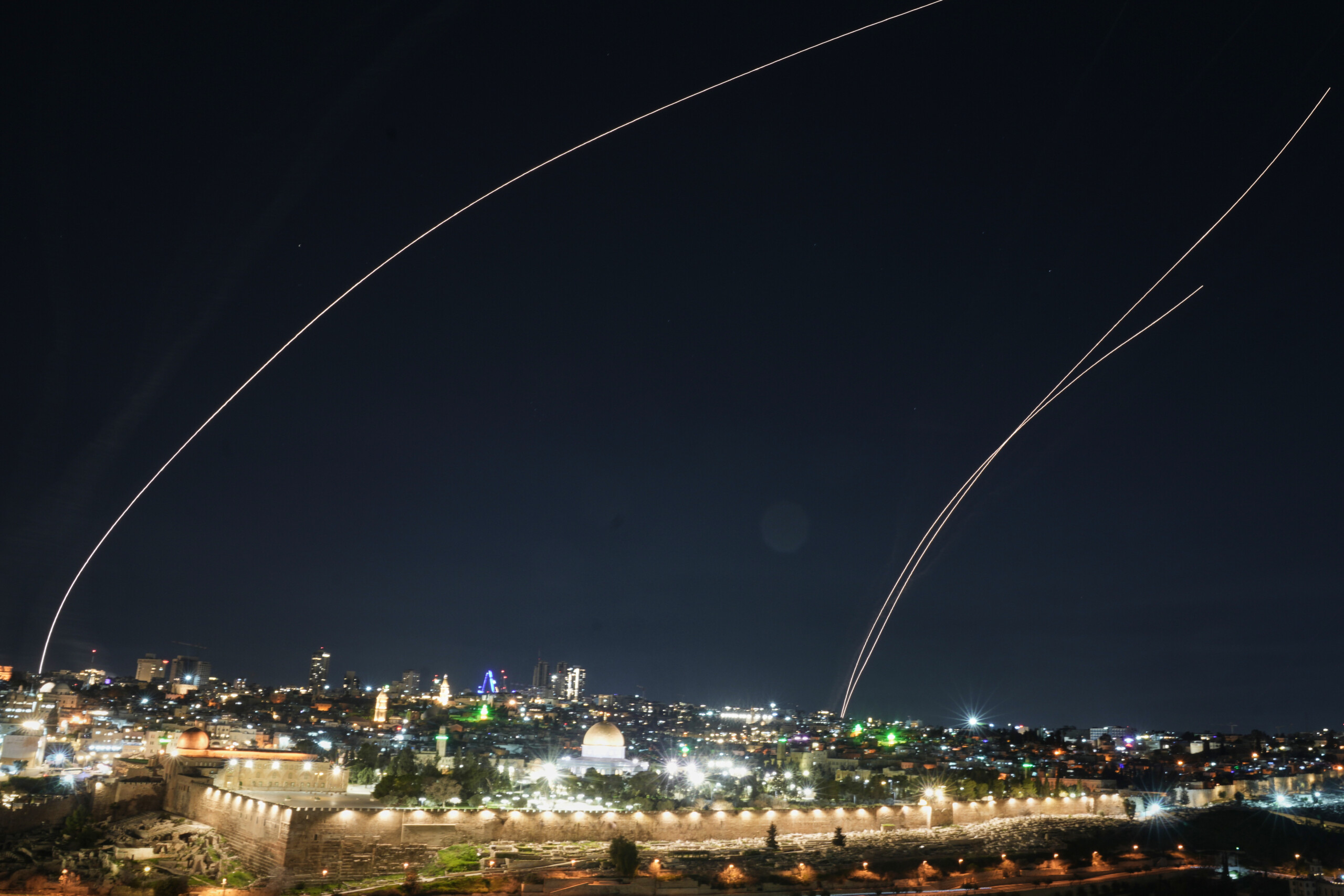 iran pasdaran two missiles launched against us base in kuwait scaled