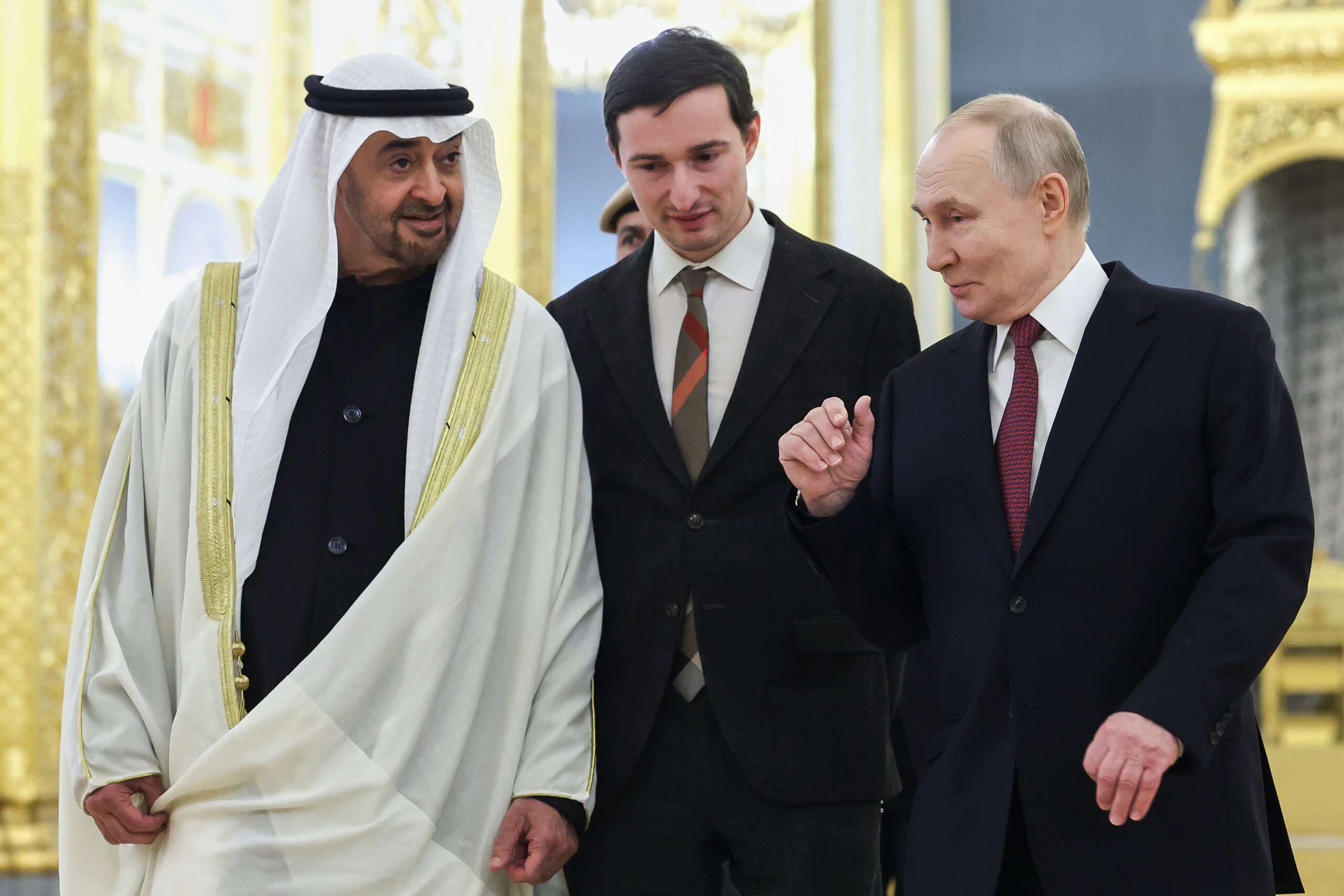iran putin speaks with uae president stop escalation scaled